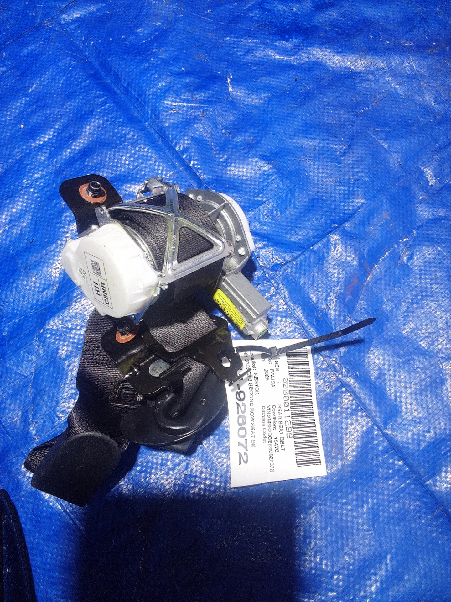 Rh Second Row Seat Belt · 1
