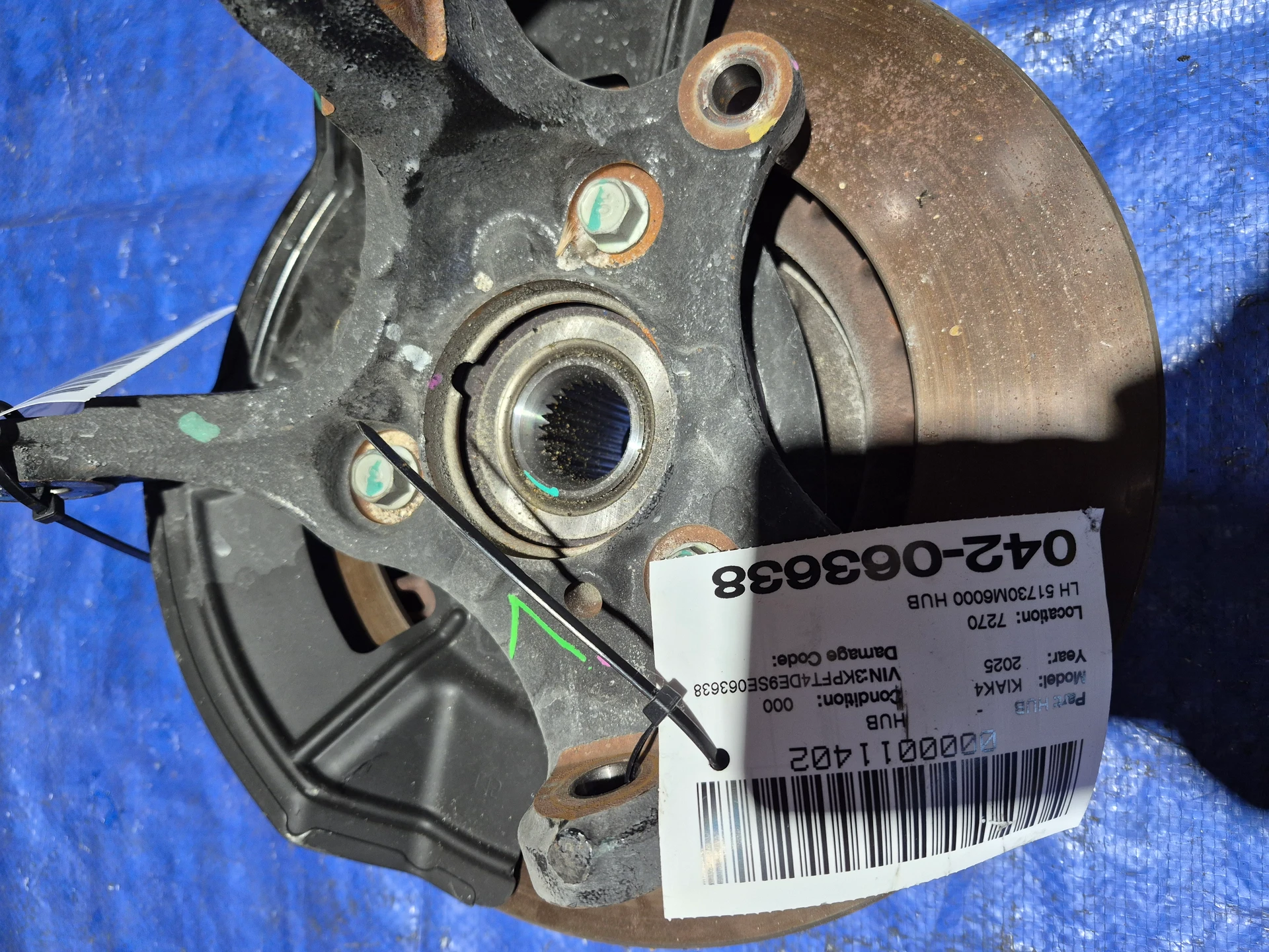 Lh Front Hub · 1
