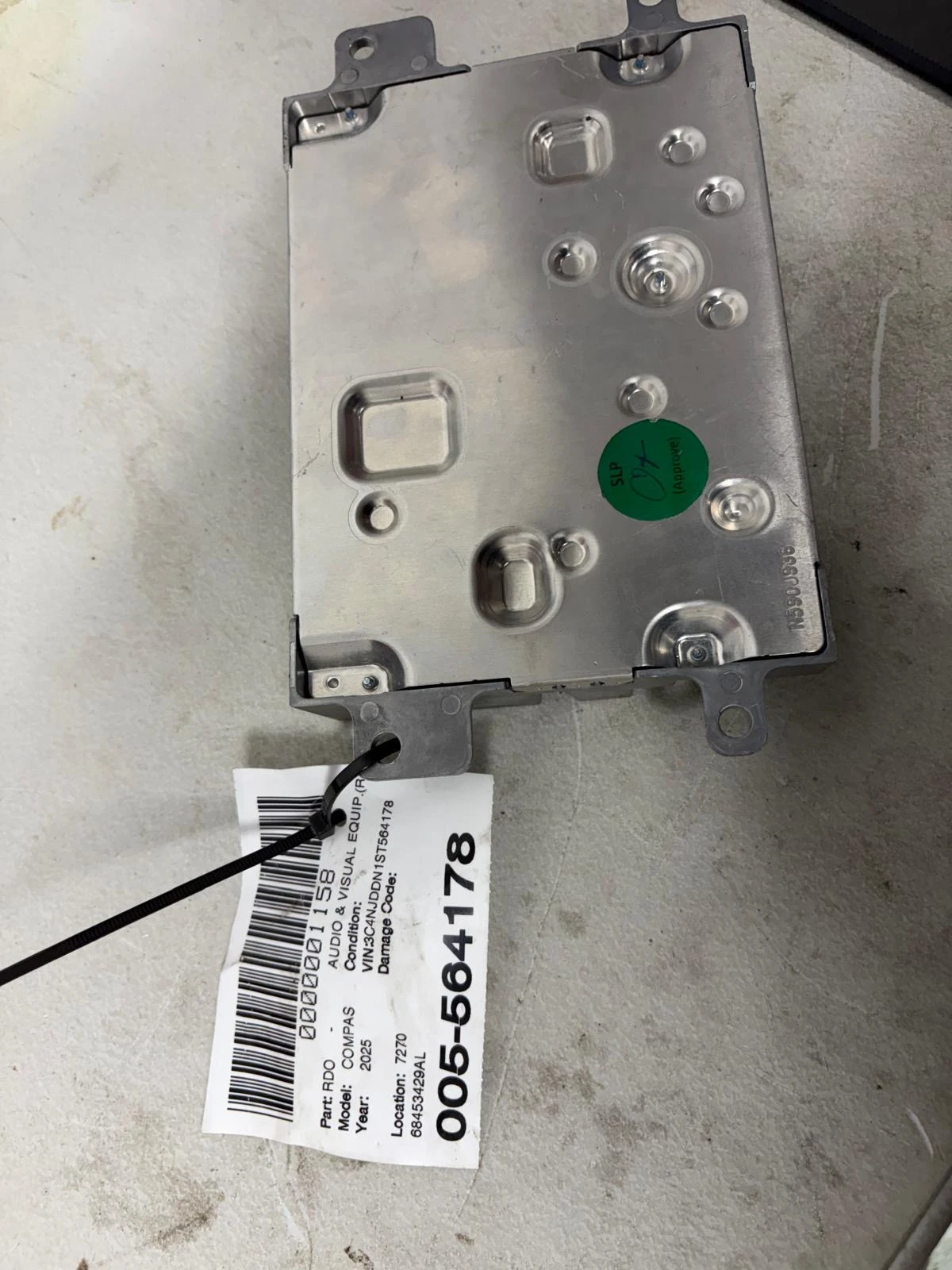 Radio 8.4 Inch Display All · 1