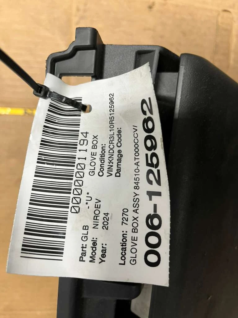 Glove Box Assy · 2