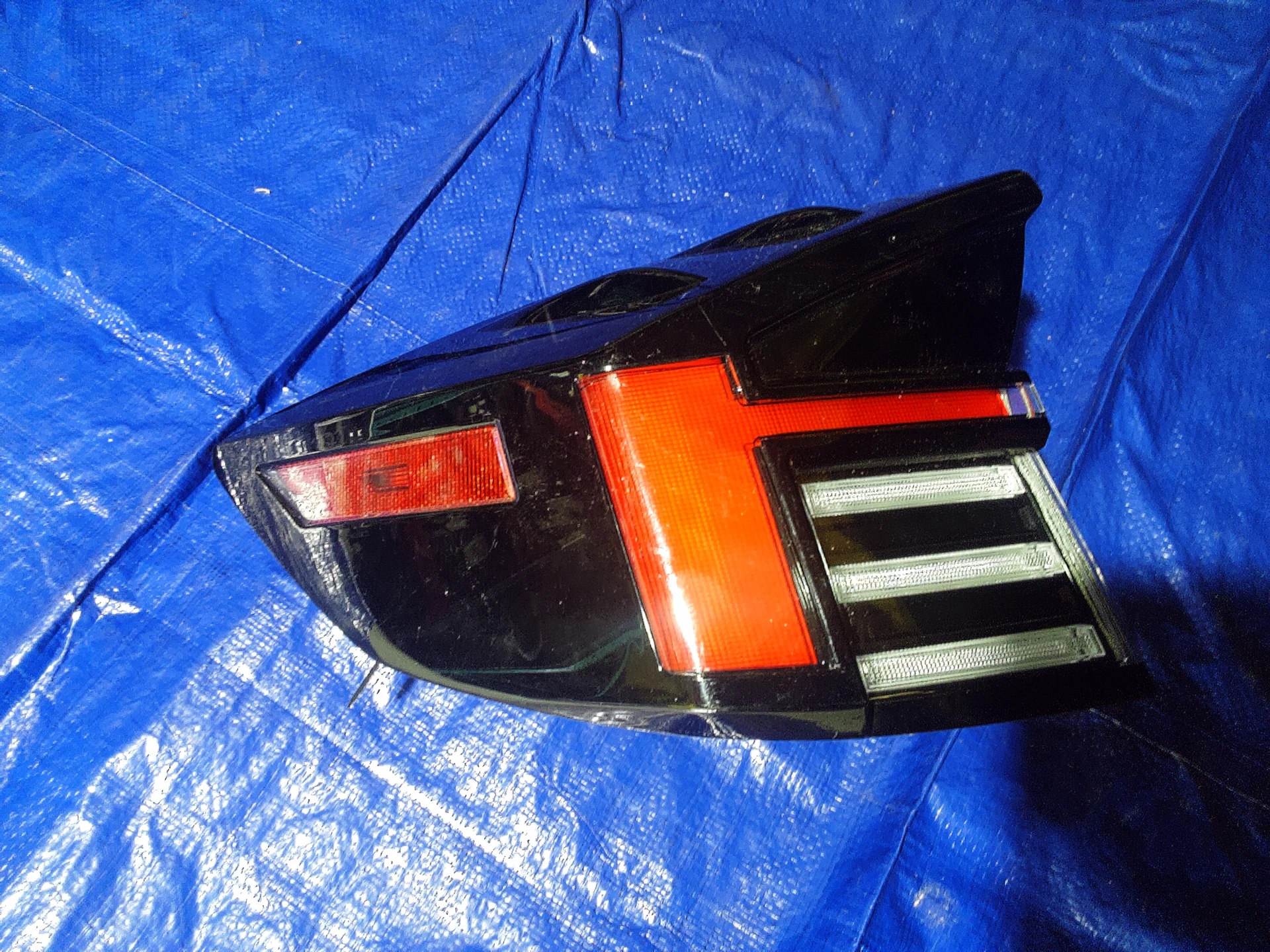 Rh Tail Lamp Assembly · 2