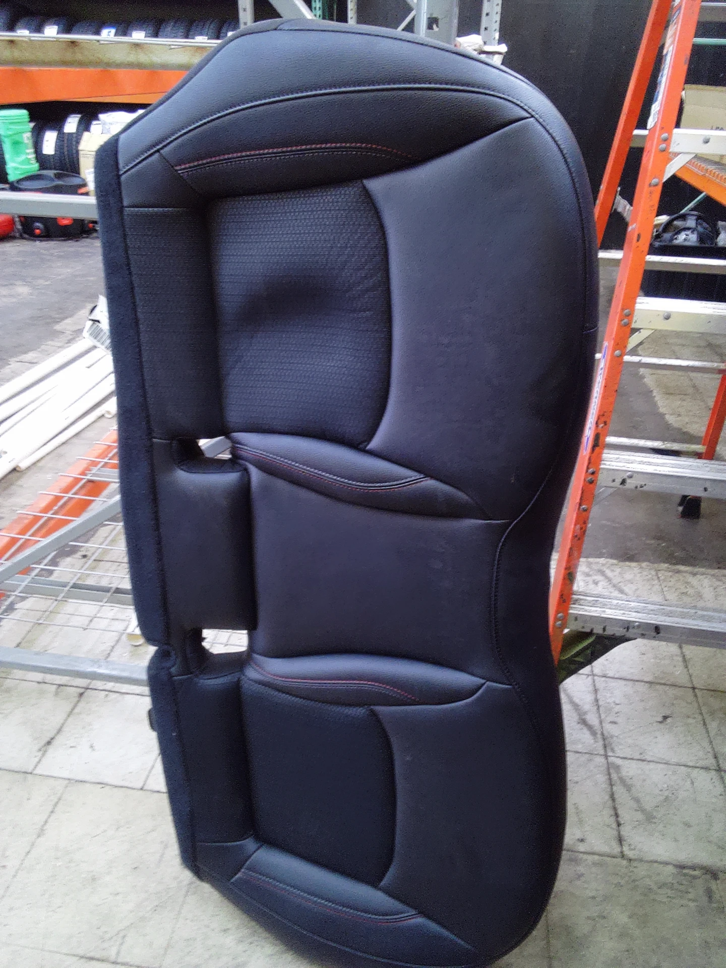 Rh Back Seat Assy · 1