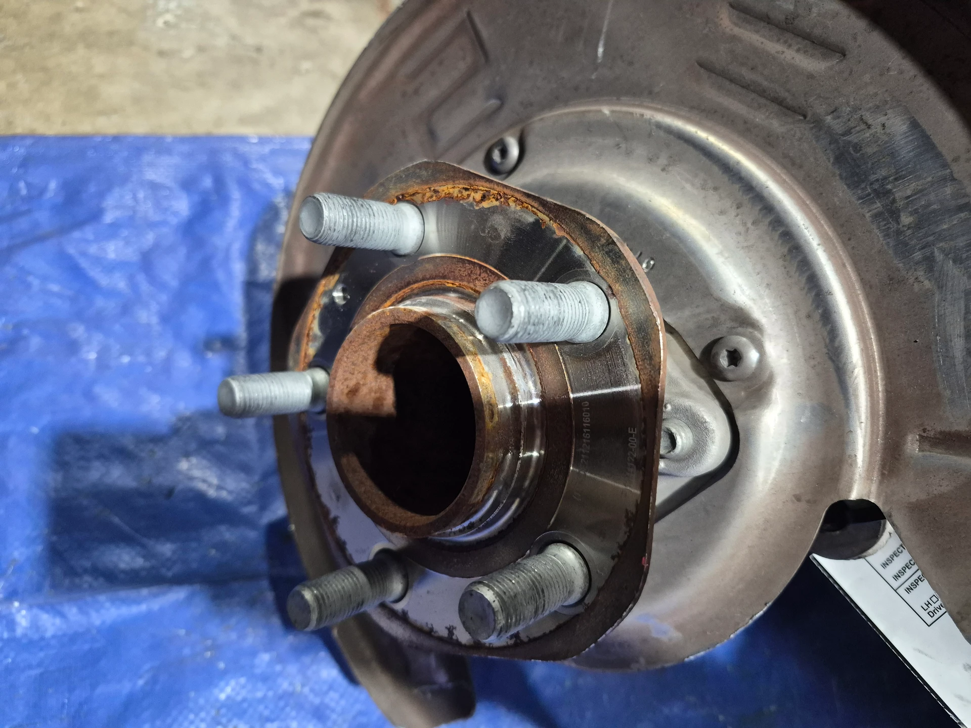 Front Hub · 1