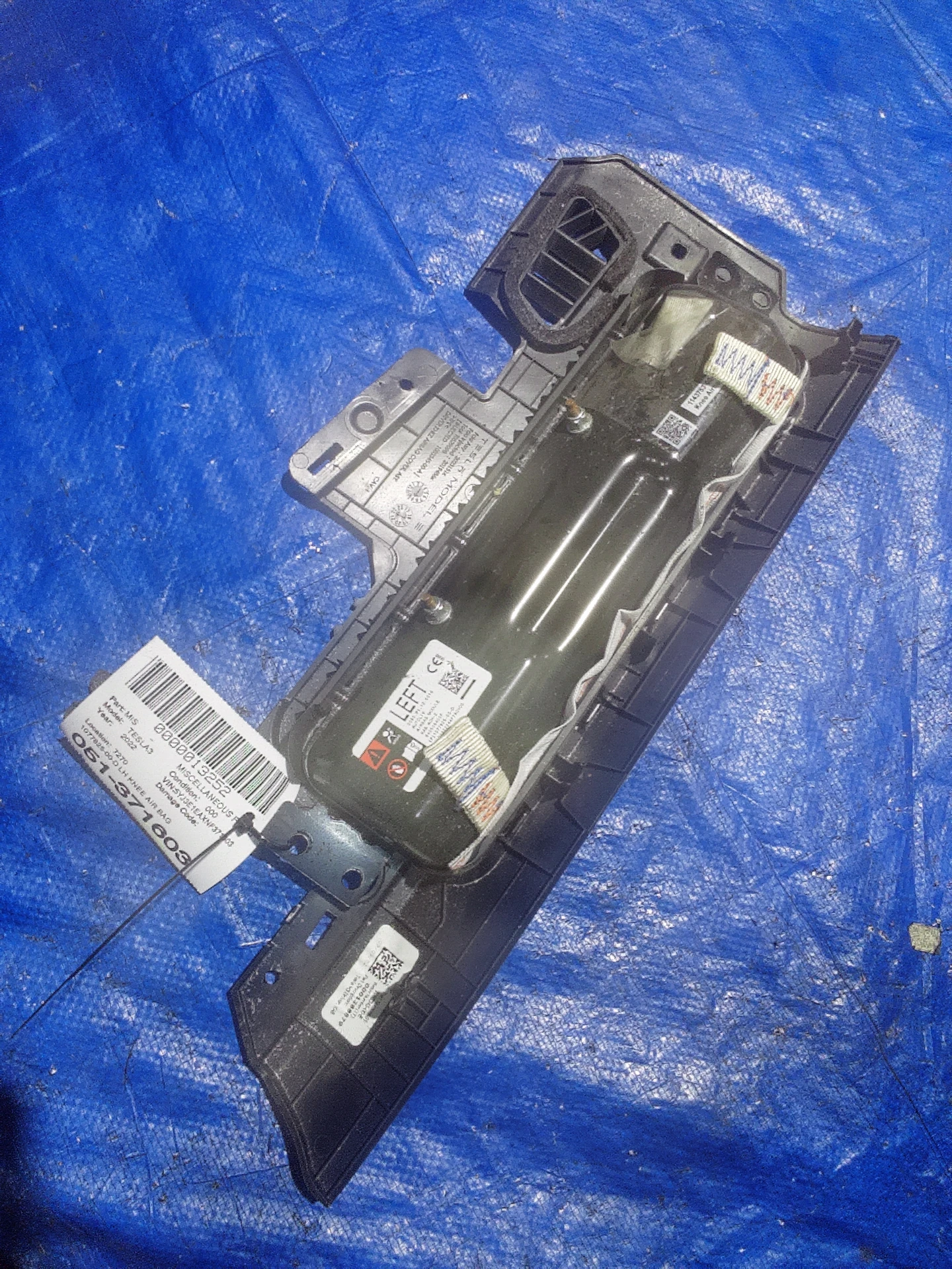 Lh Knee Air Bag · 1