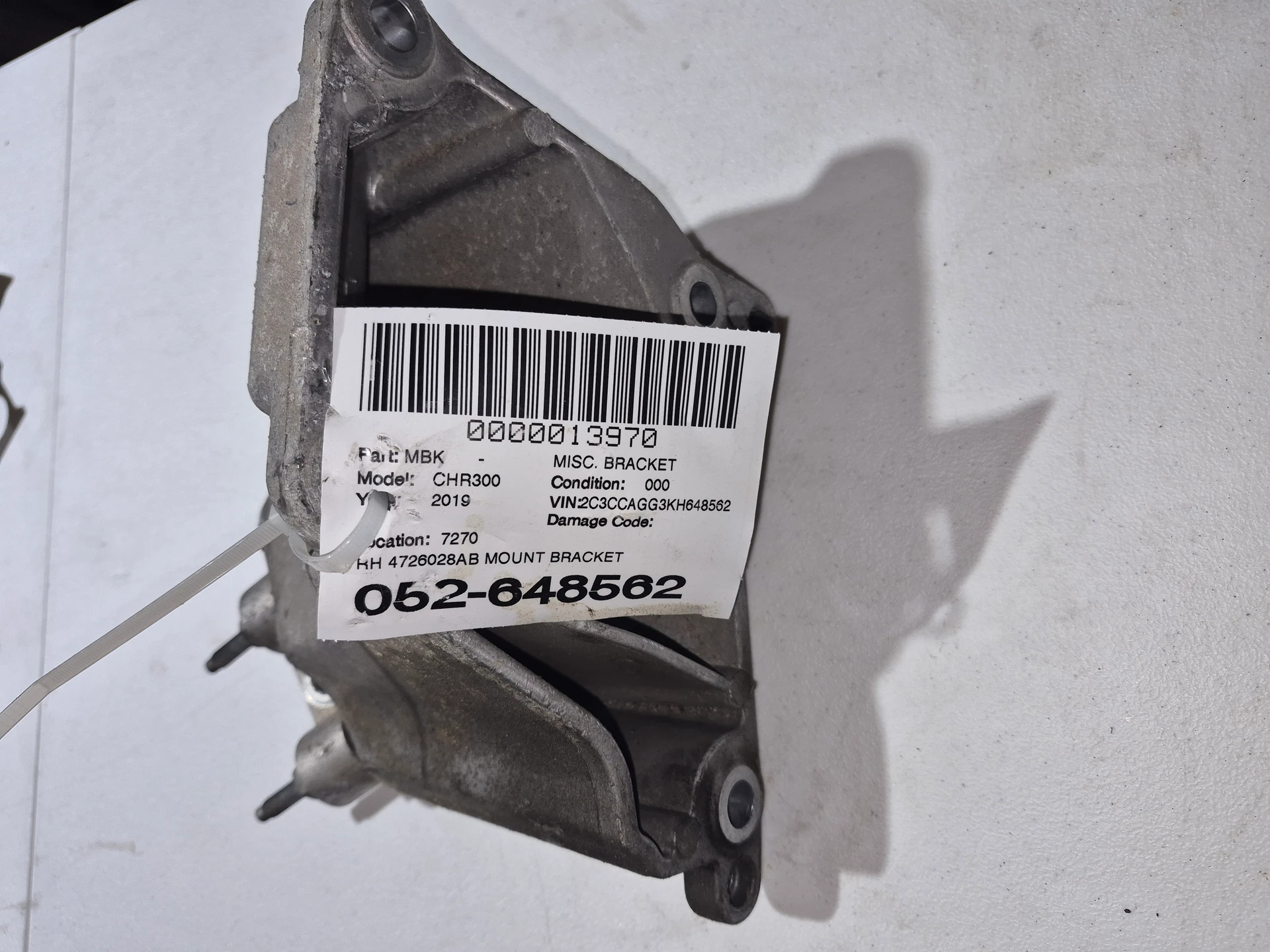 Rh Mount Bracket · 1