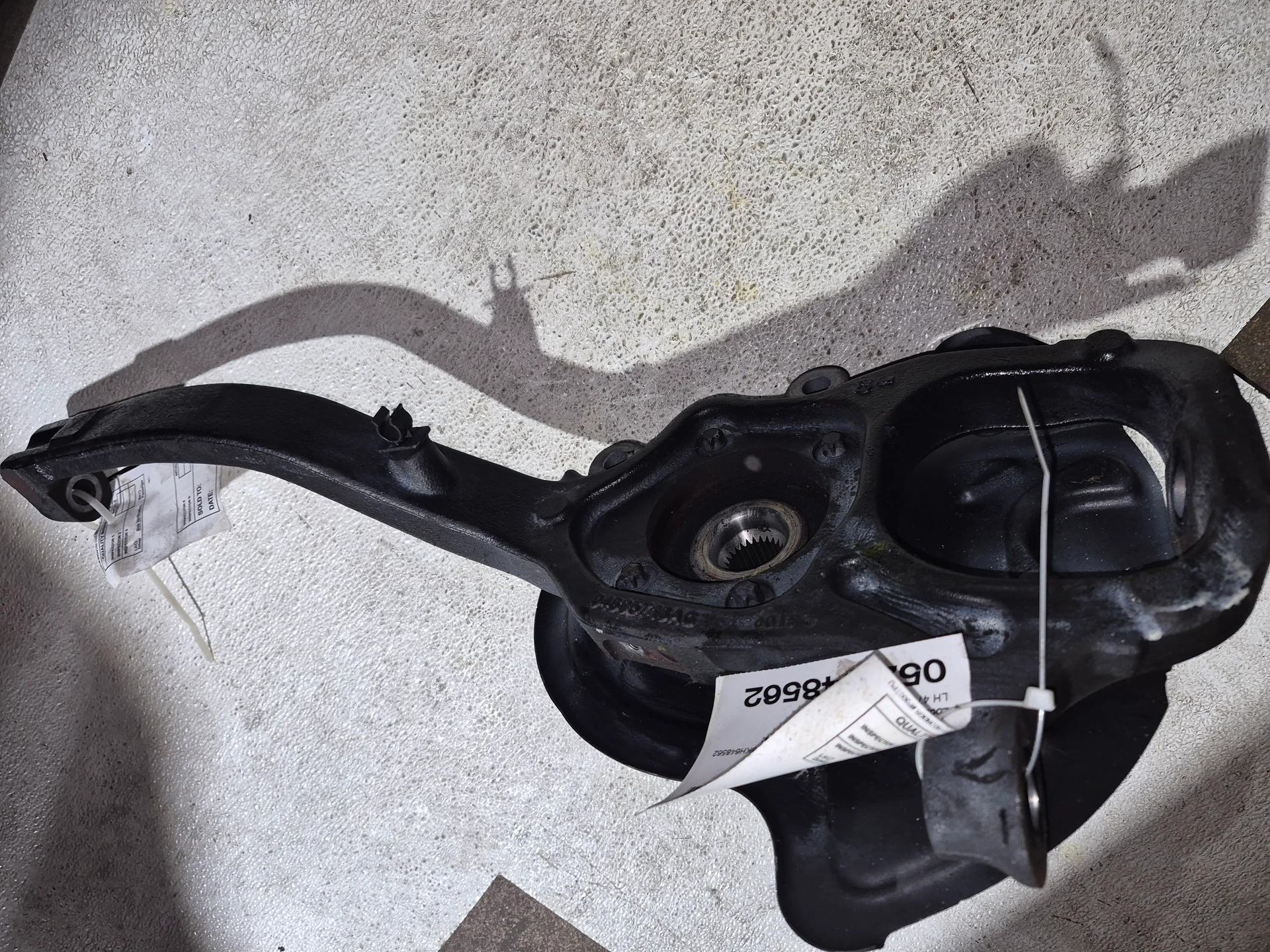 Lh Front Knuckle · 1