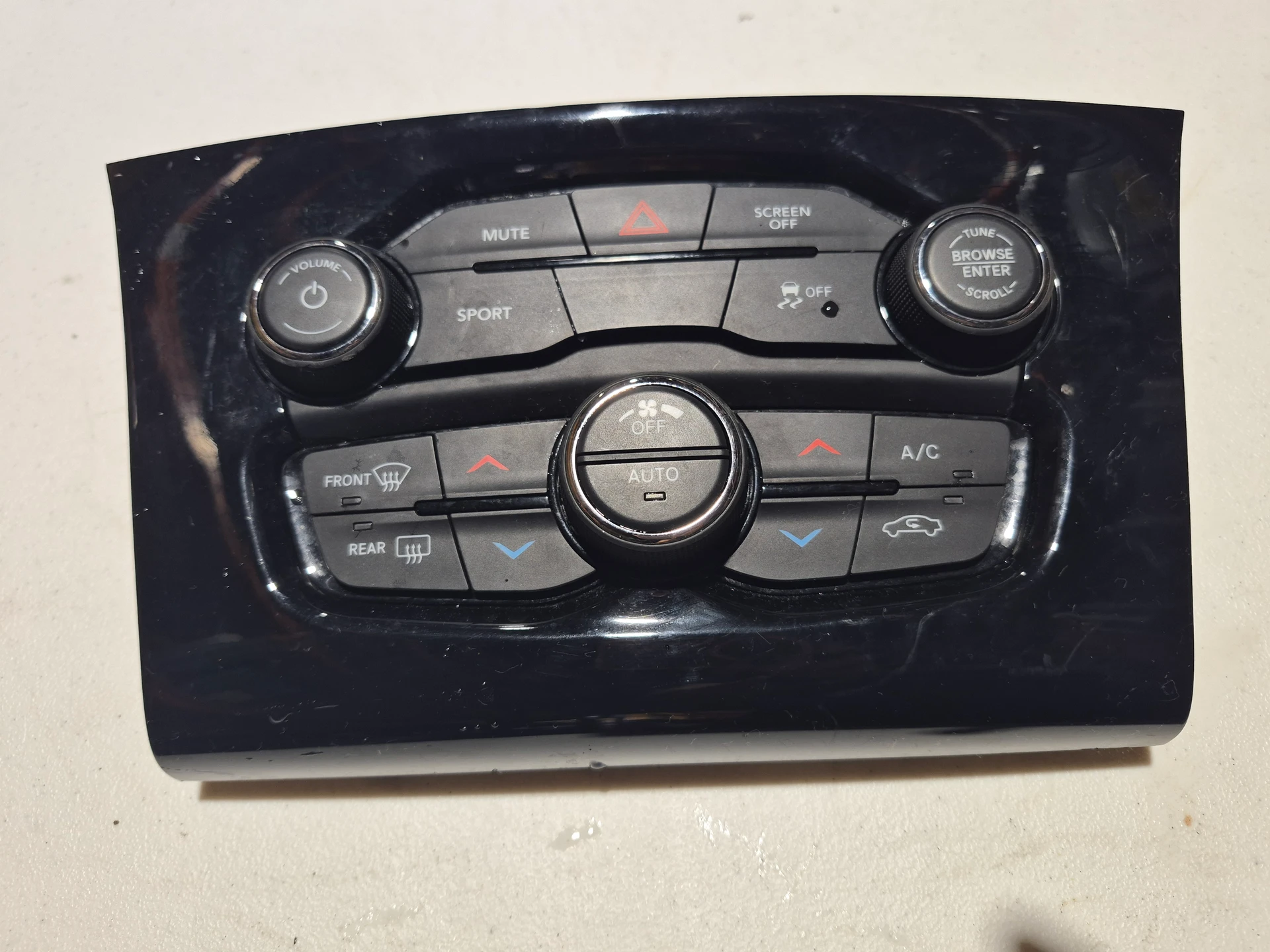 Heater Control W/bright Trim · 2
