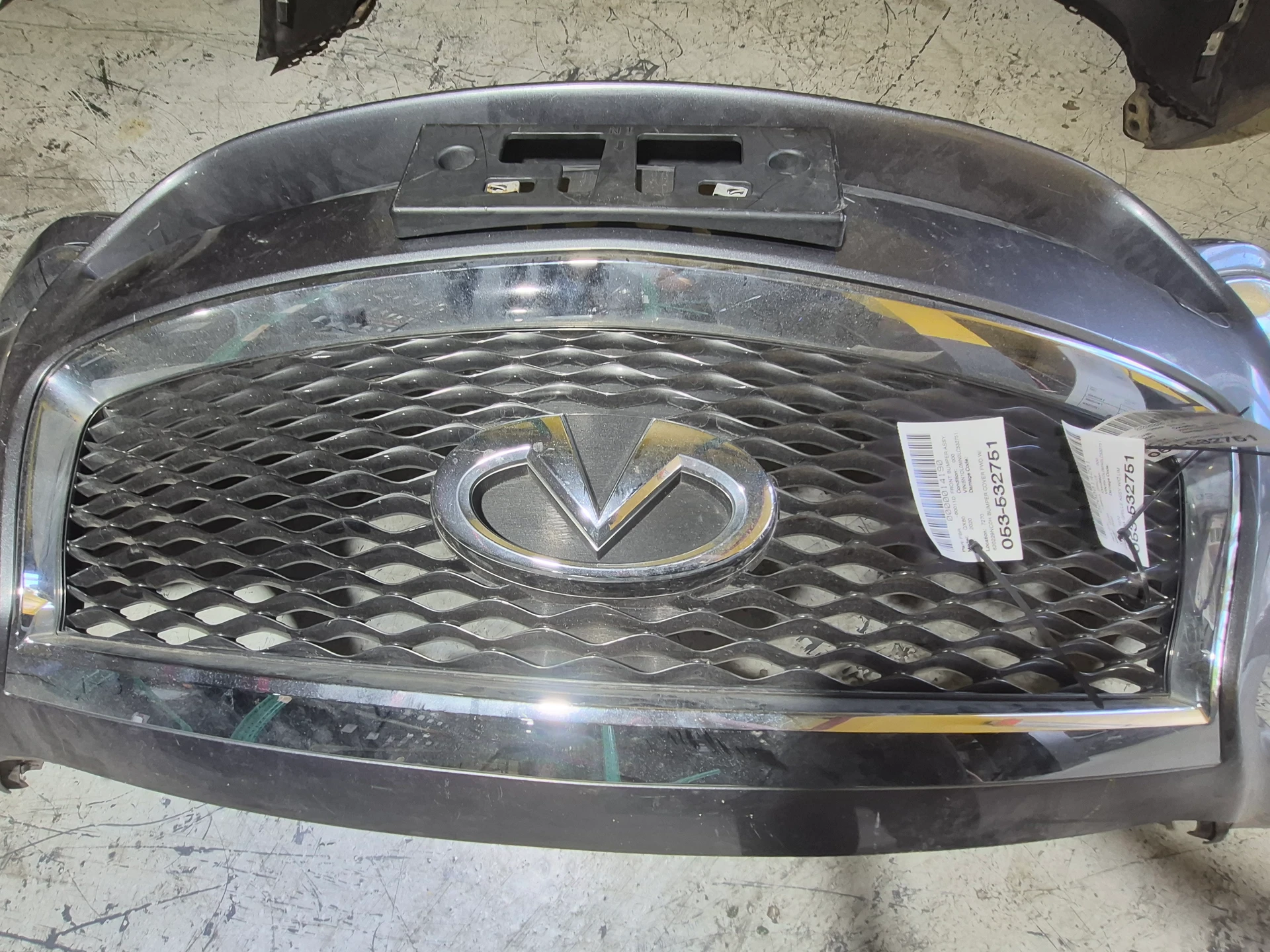 Grille Assy w/o Limited Pkg w/o Pre-crash · 2