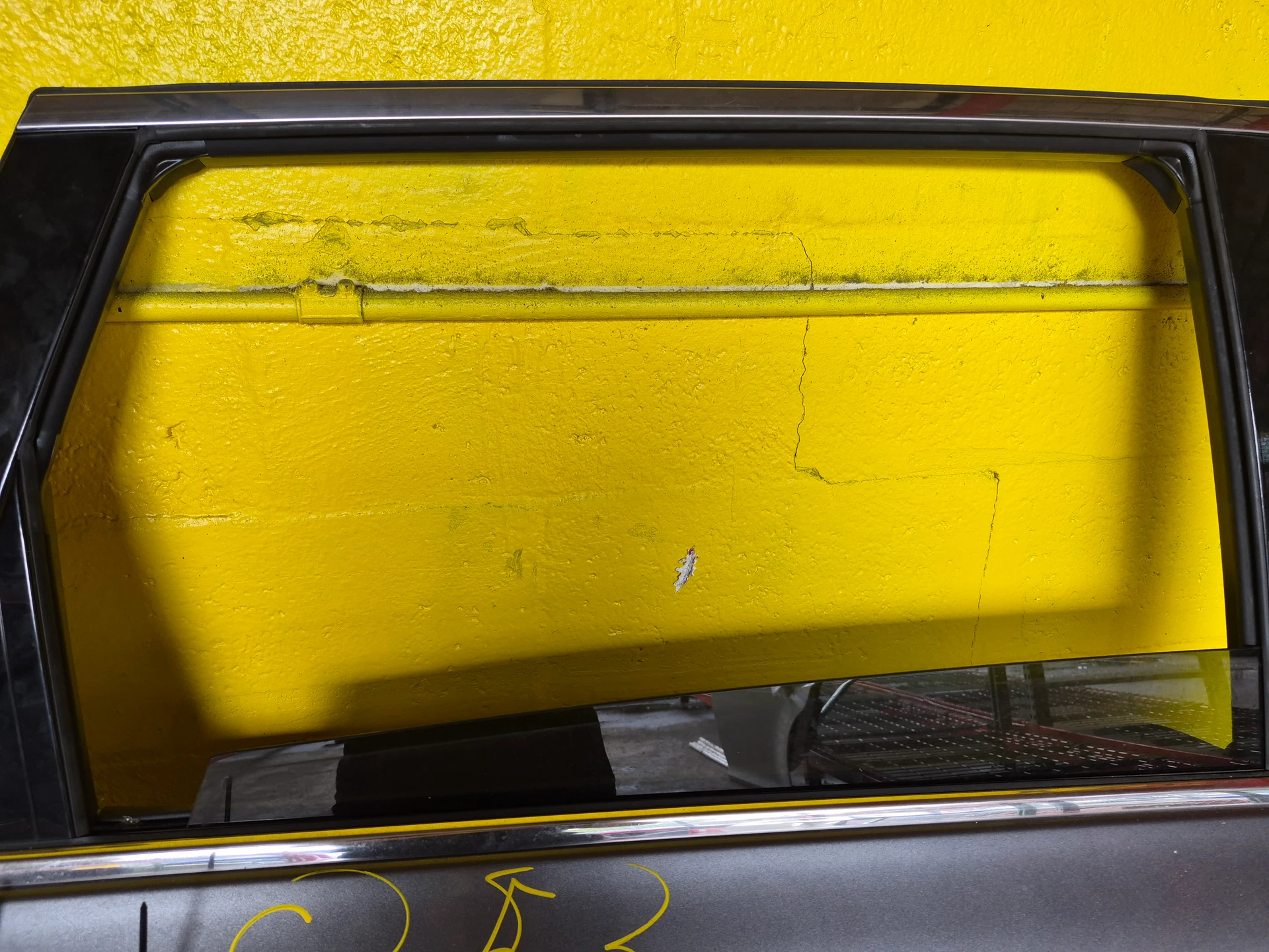 Rh Door Glass · 1