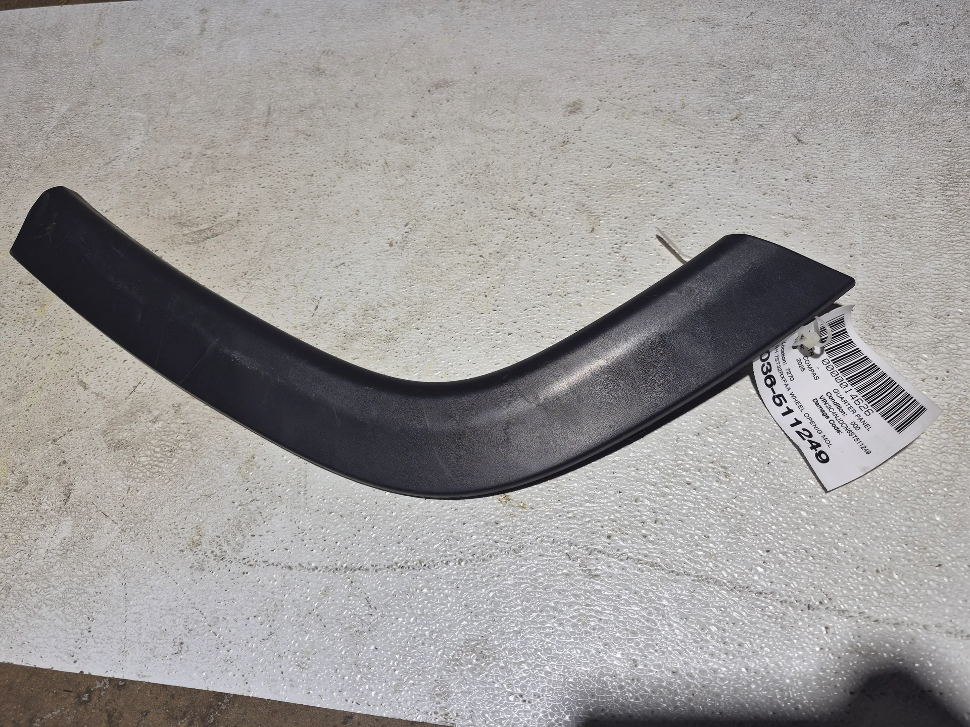 Rh Wheel Openig Molding · 2