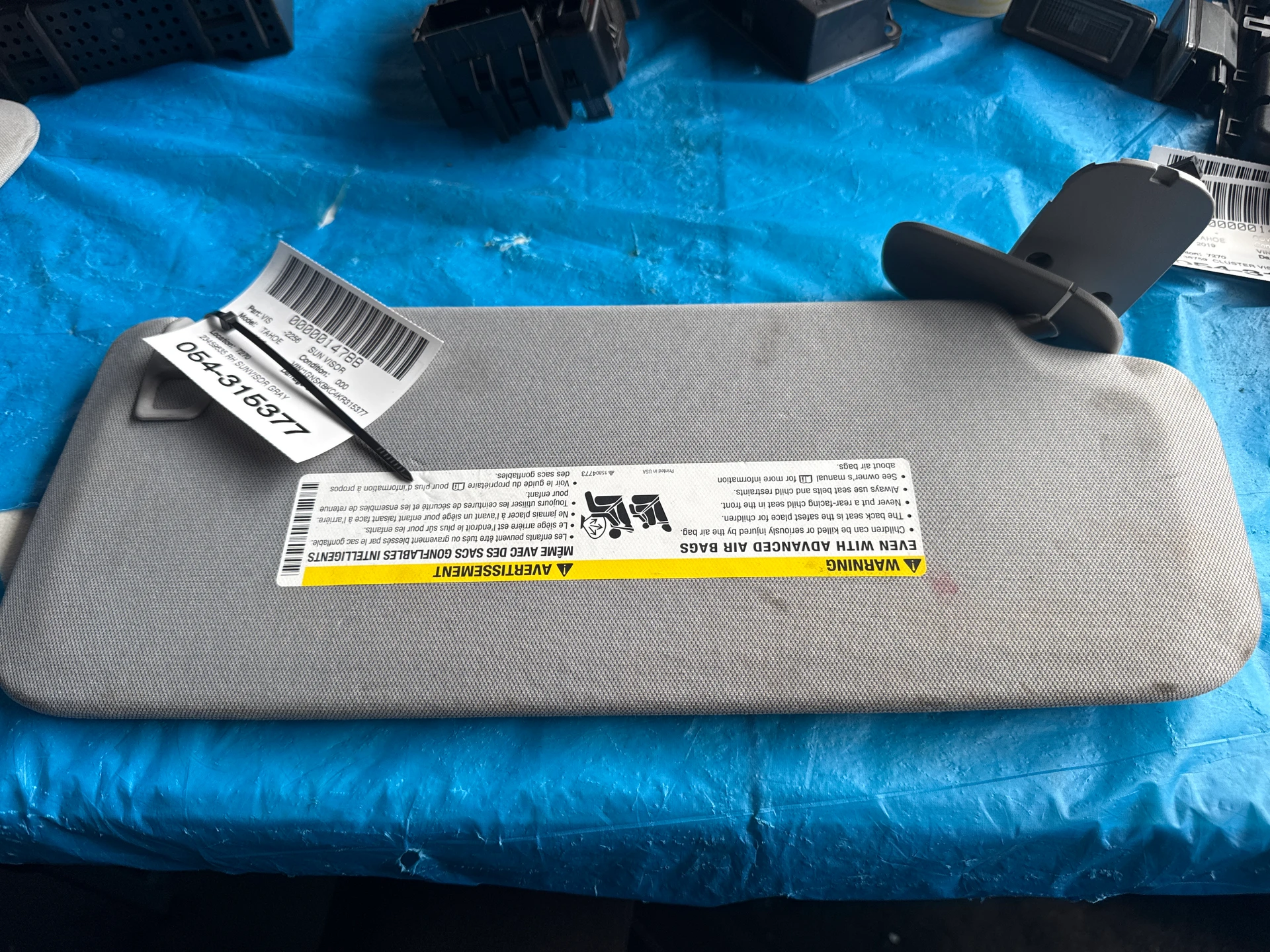 Rh Sunvisor Gray · 1