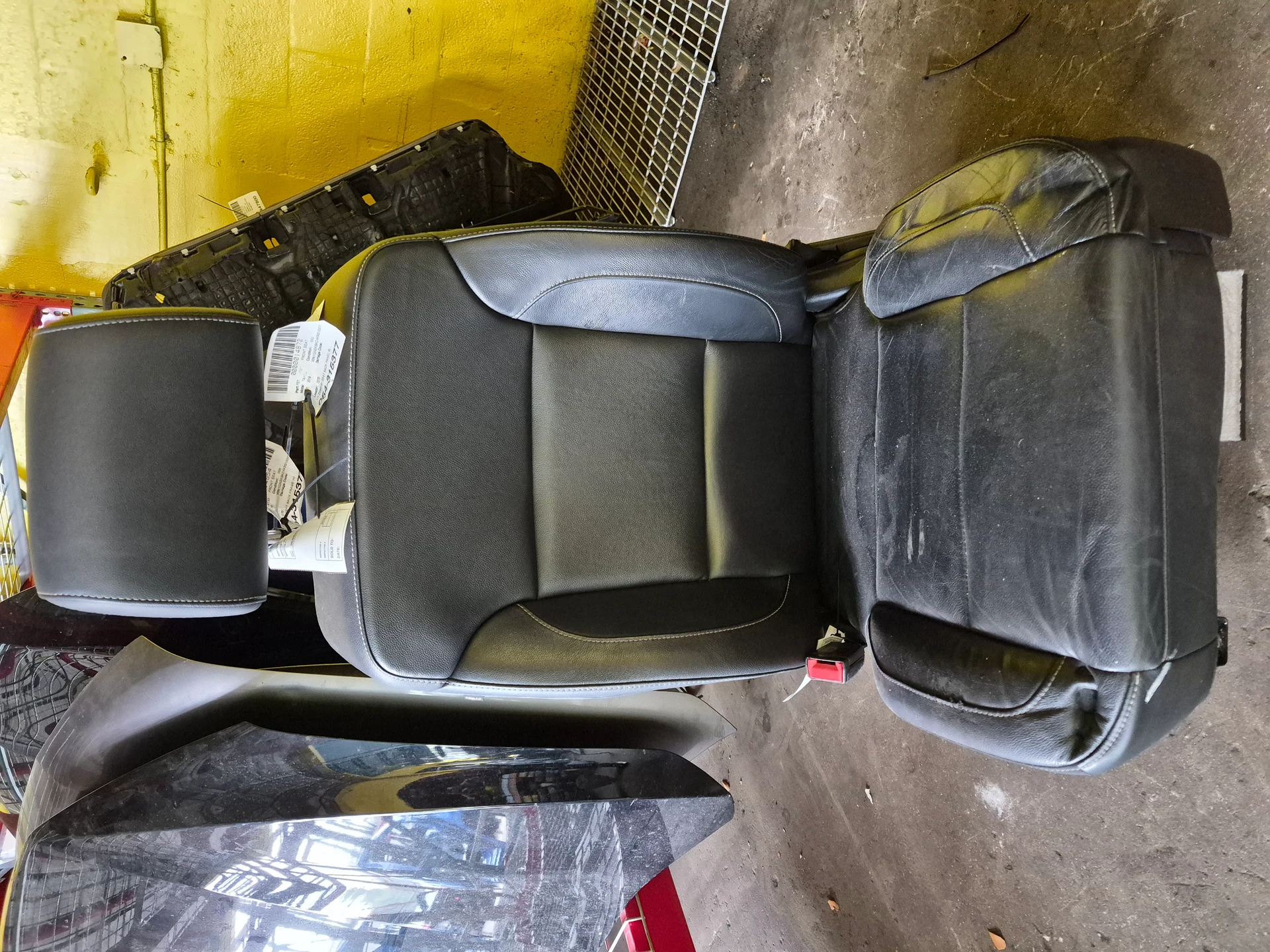 Lh Seat Back Panel Black · 1