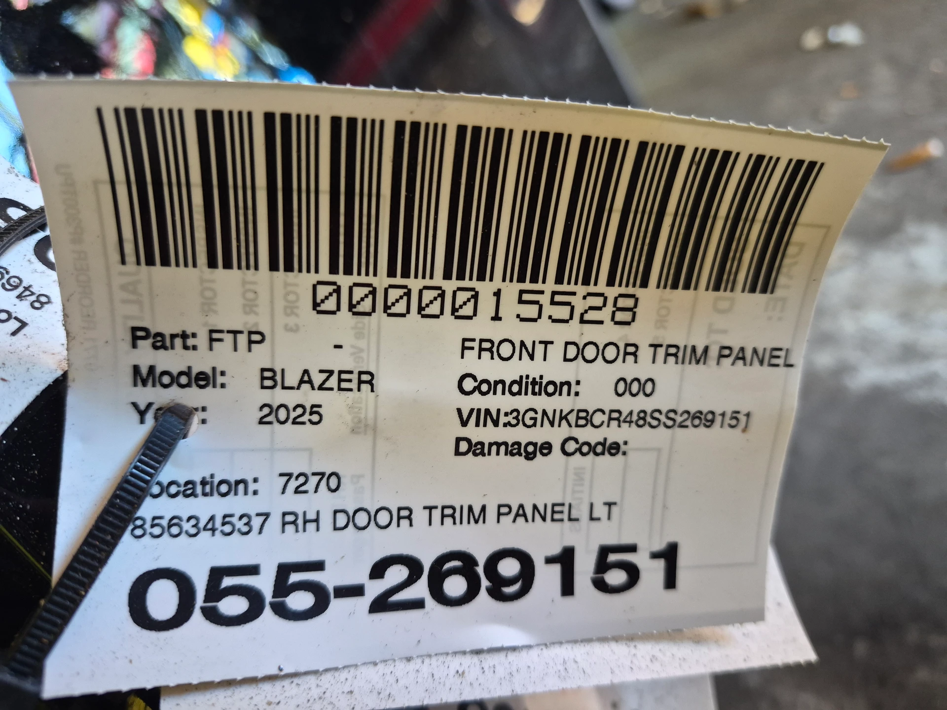 Rh Door Trim Panel Lt, Blazer, w/o Bose Audio Black · 2