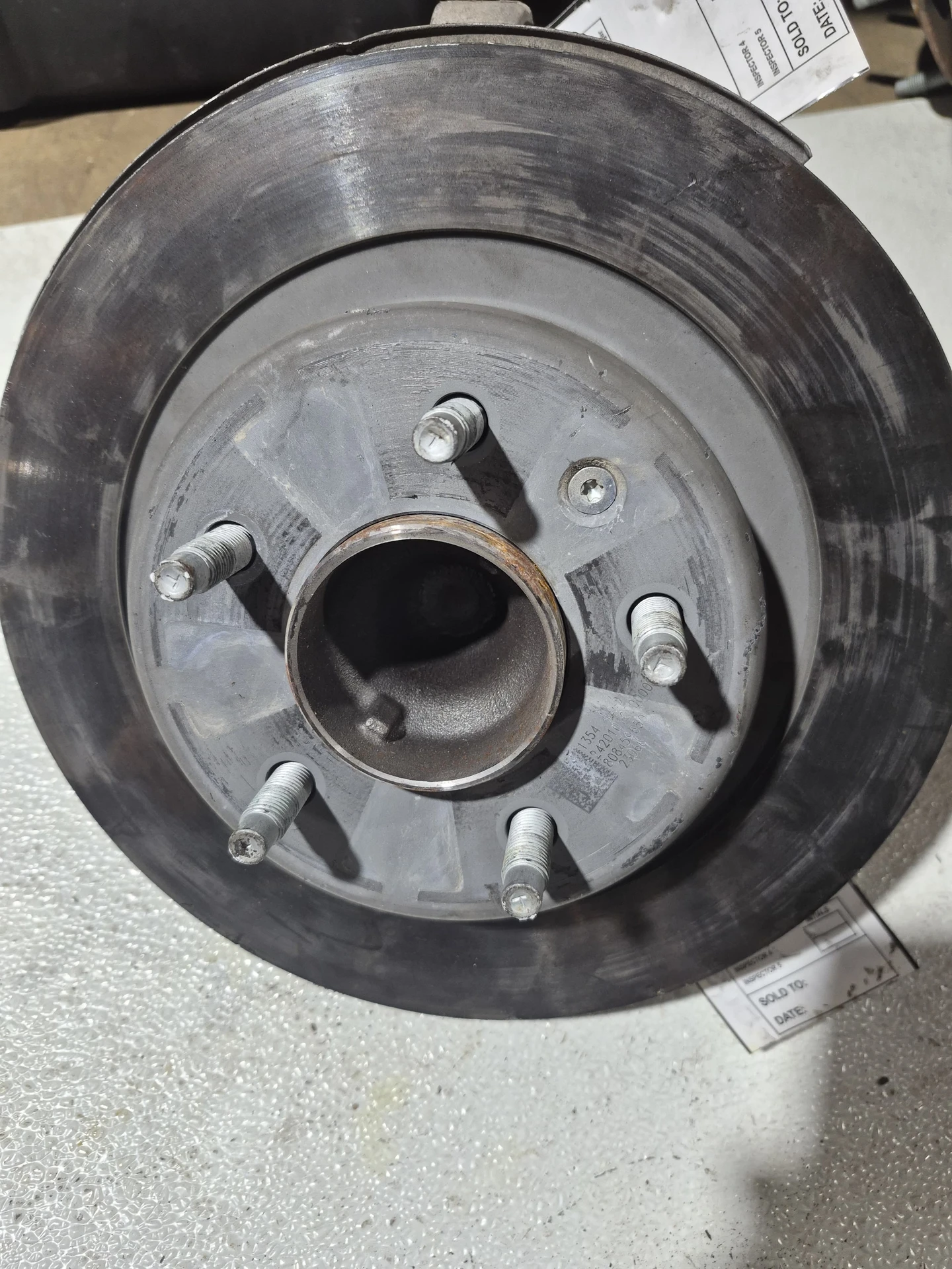 Lh Rear Hub · 1