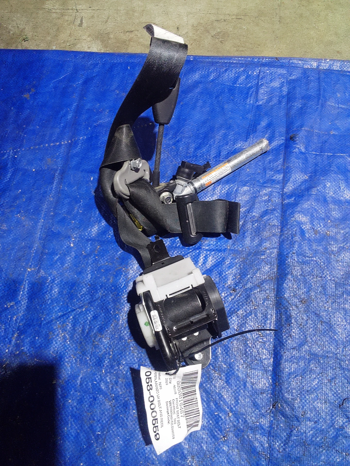 Lh Belt and Retractor · 1