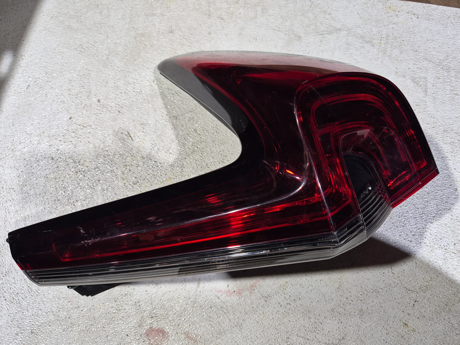 Rh Tail Lamp Assy · 2