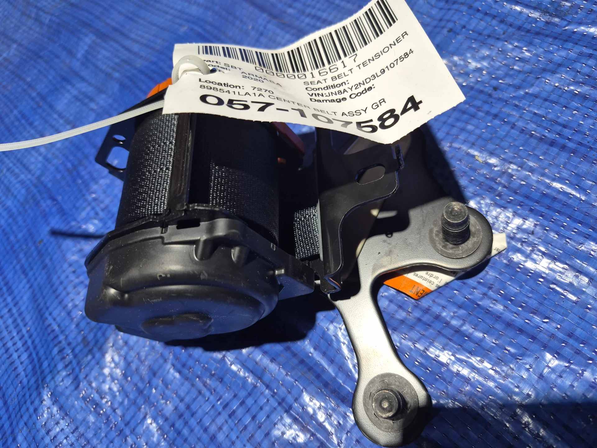 Center Belt Assy Graphite · 1