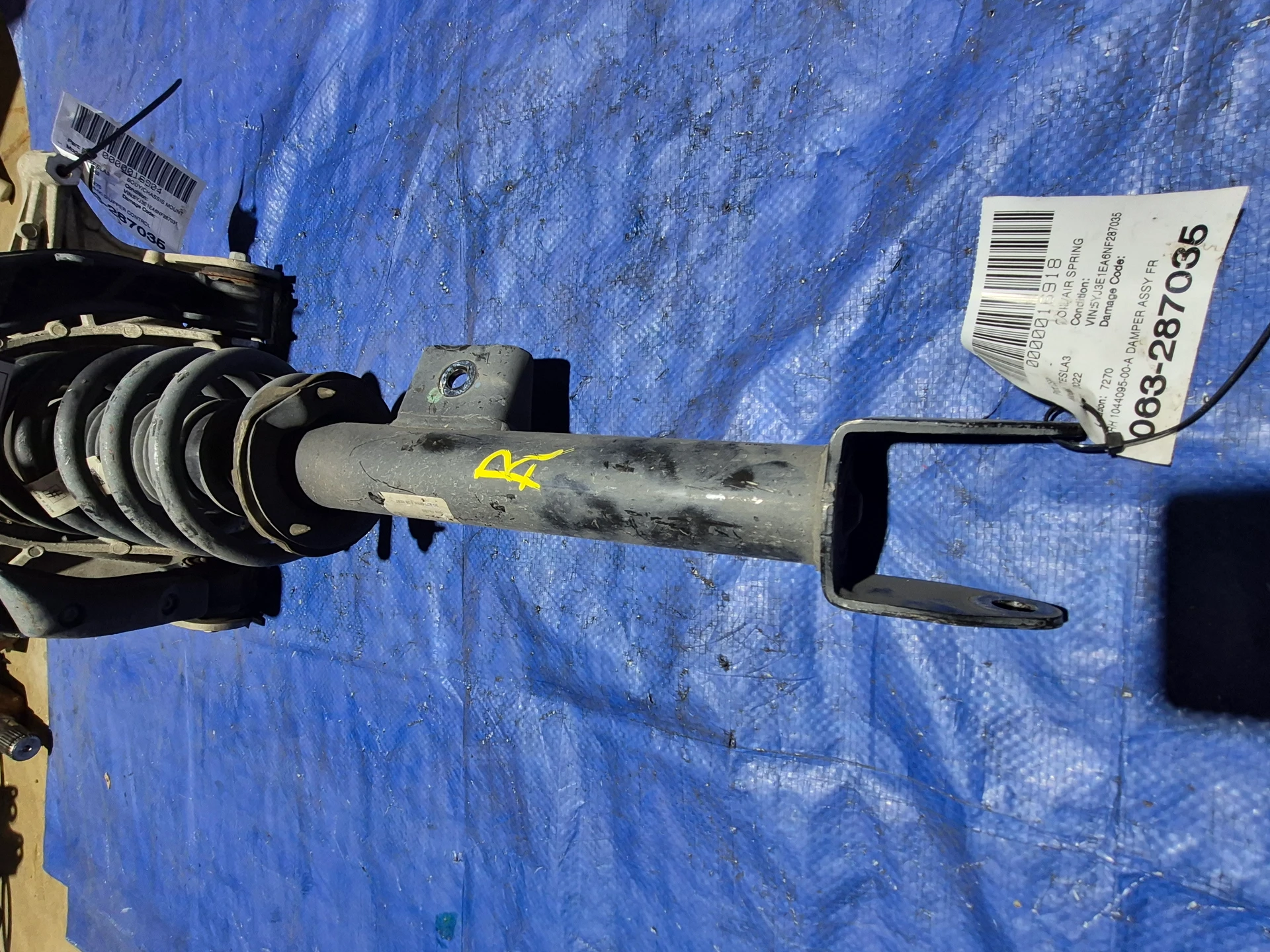 Rh Damper Assy Front Rear Wheel Drive · 1