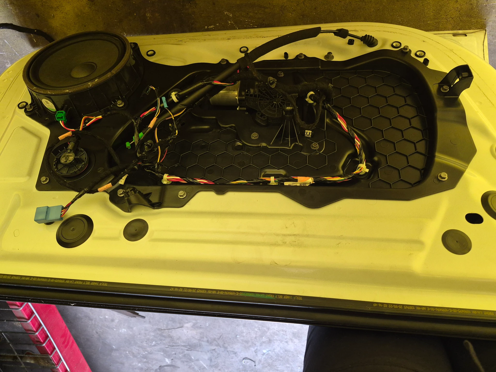 Lh Front Door Assy · 2