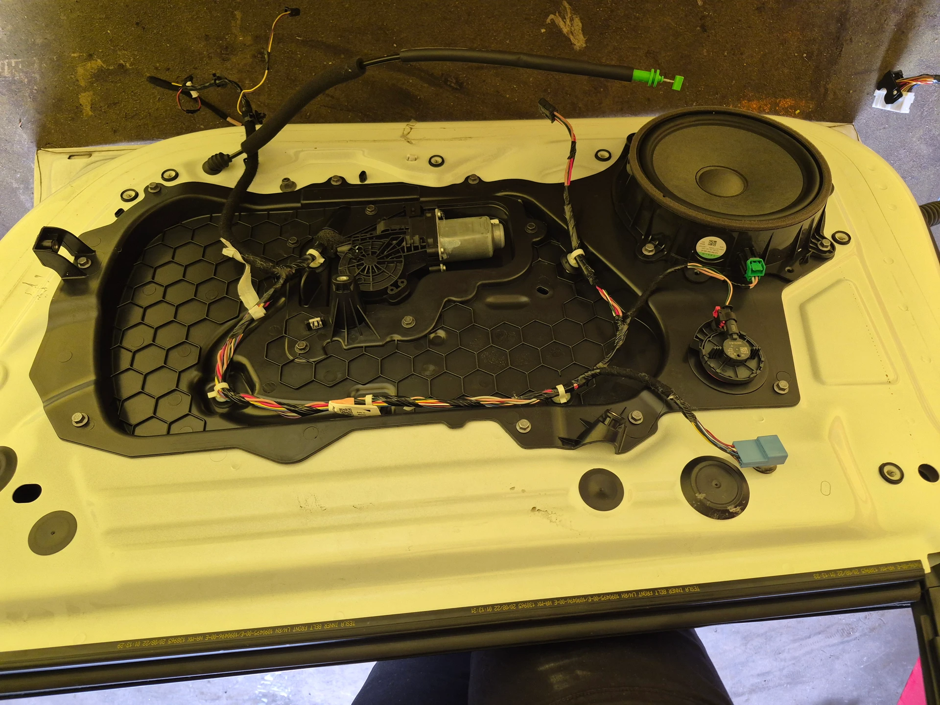 Rh Front Door Assy · 2