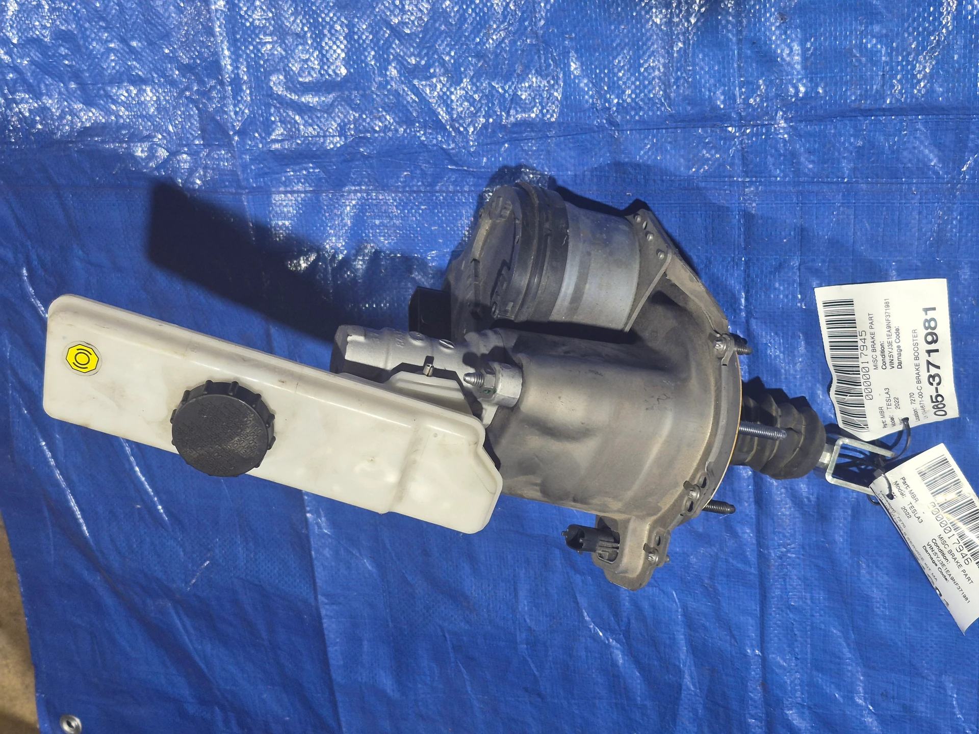 Lh Service Kit Master Cylinder · 1