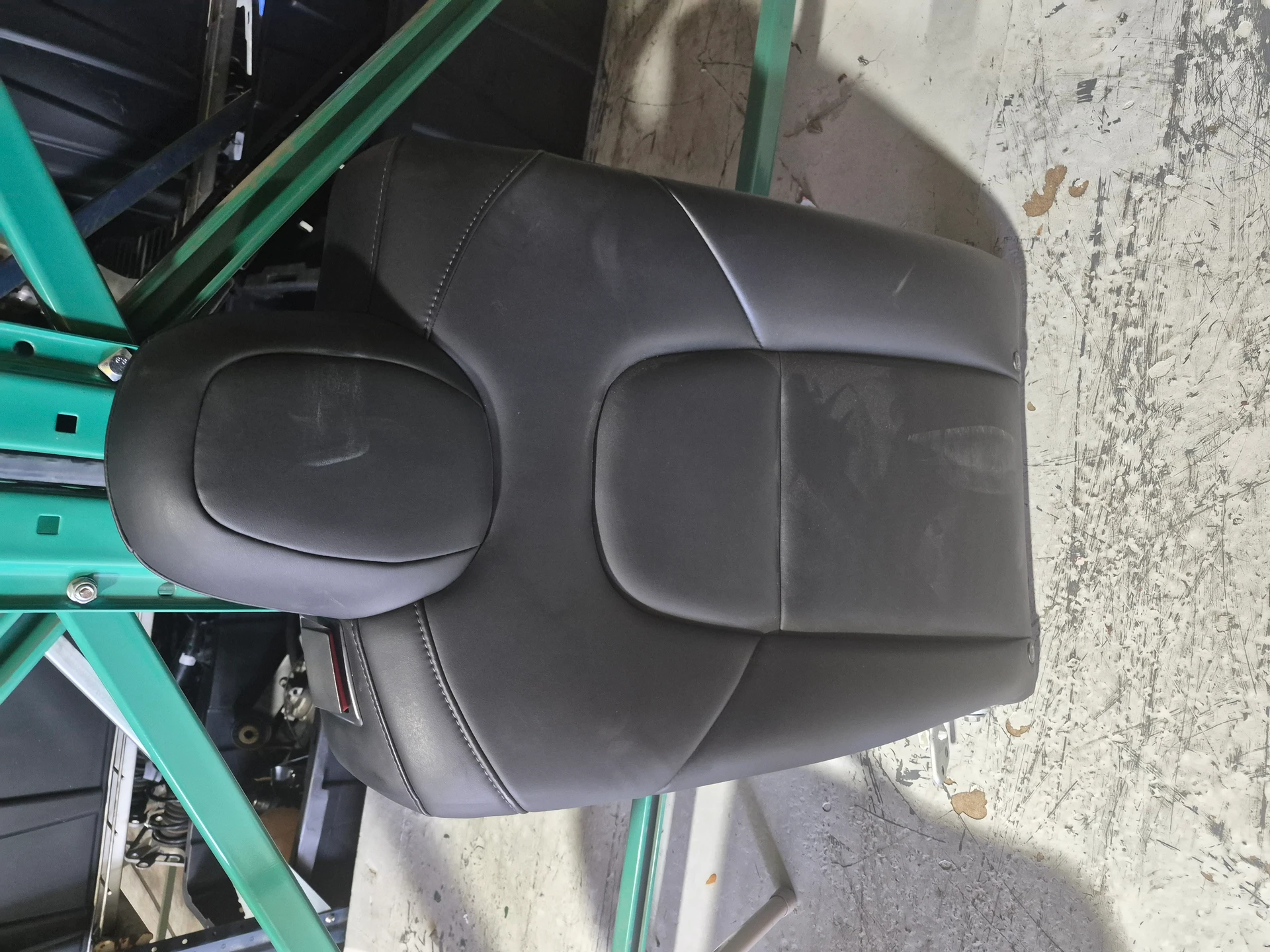 Back Seat Assy · 4