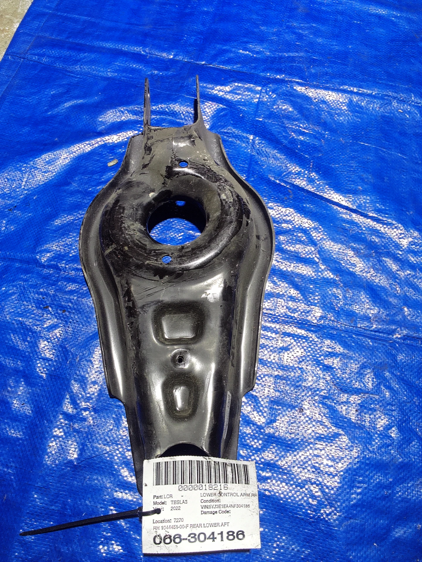 Rh Rear Lower Aft Link Assy · 1