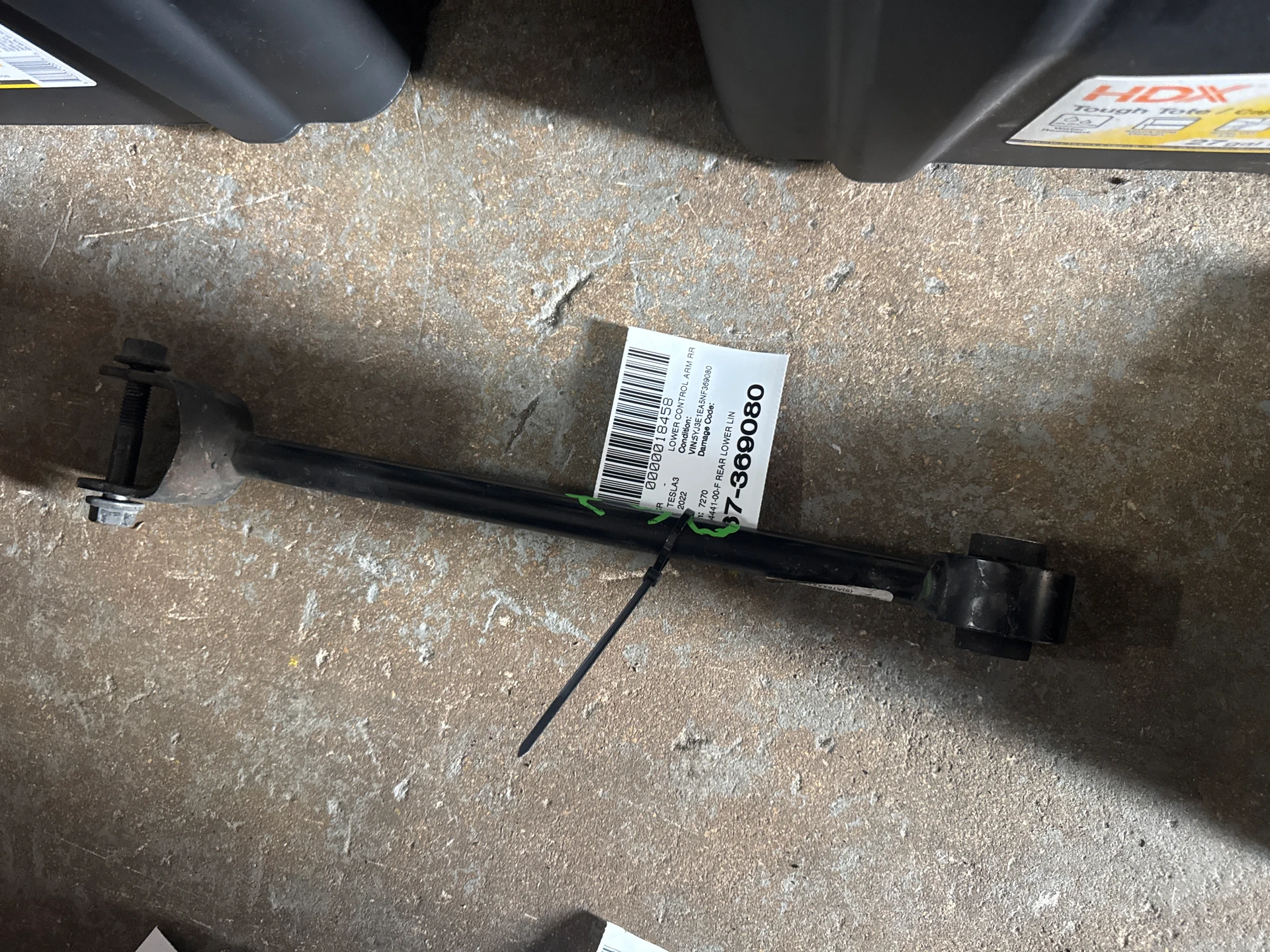 Rh Rear Lower Link Assy · 1