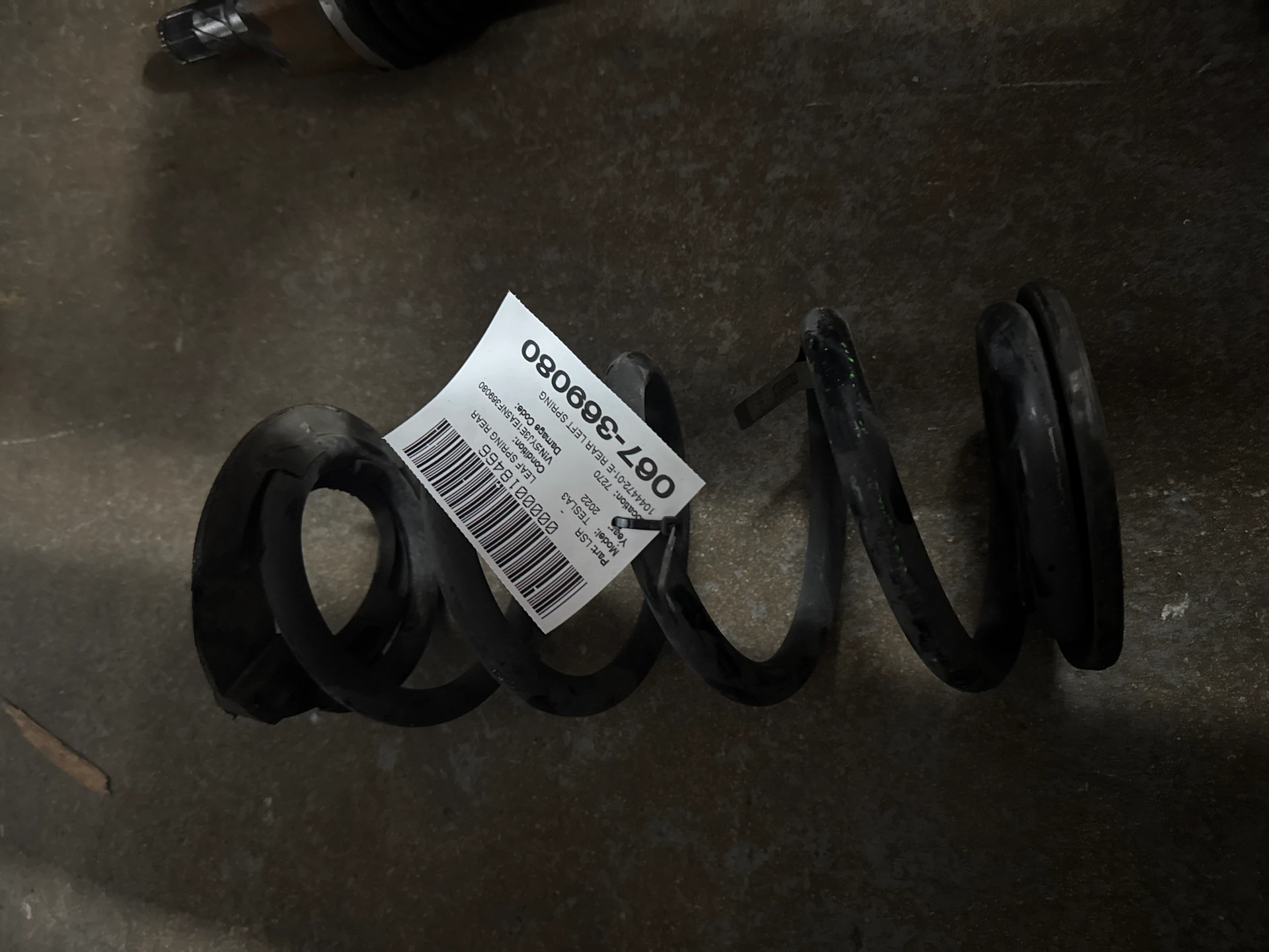 Rear Left Spring · 1