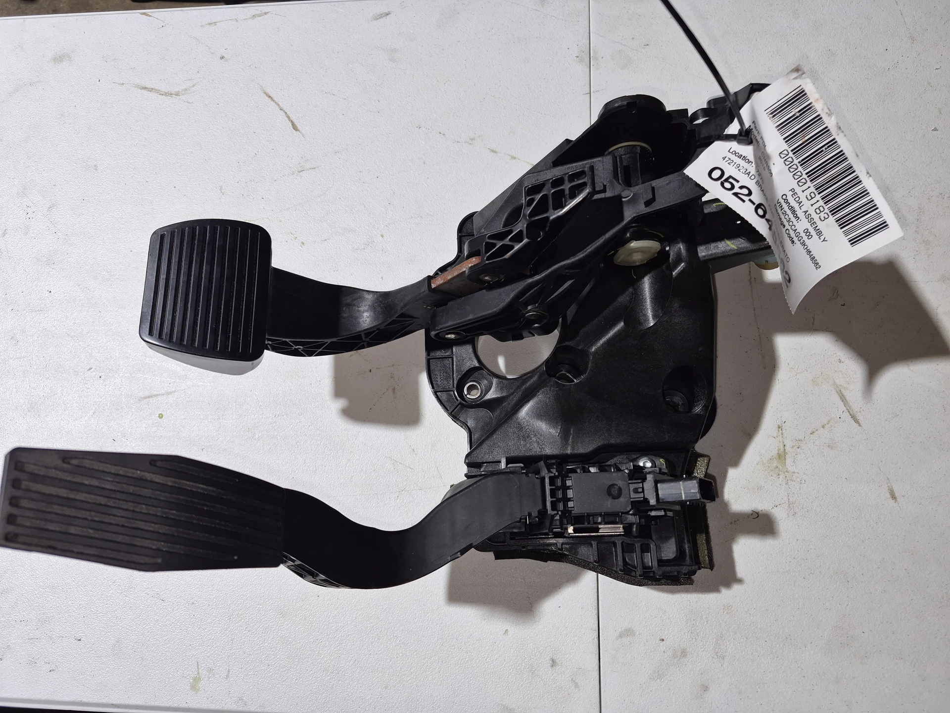 Brake and Accelerator Pedal Assy · 1