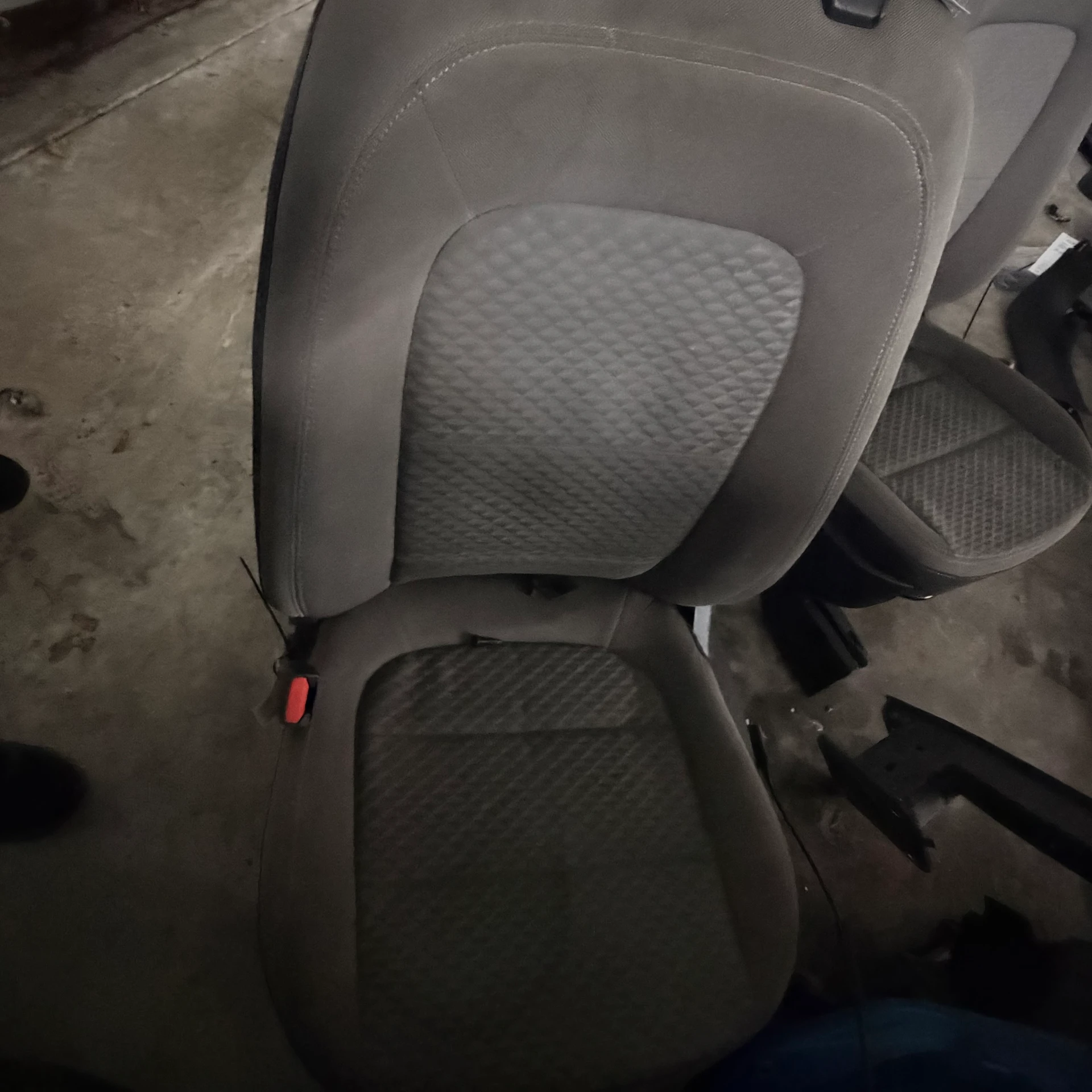 Lh Seat Cover · 1