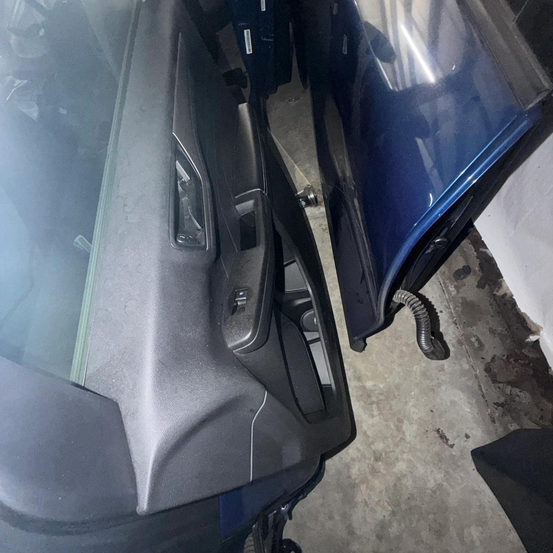 Rh Front Door Trim Panel · 1
