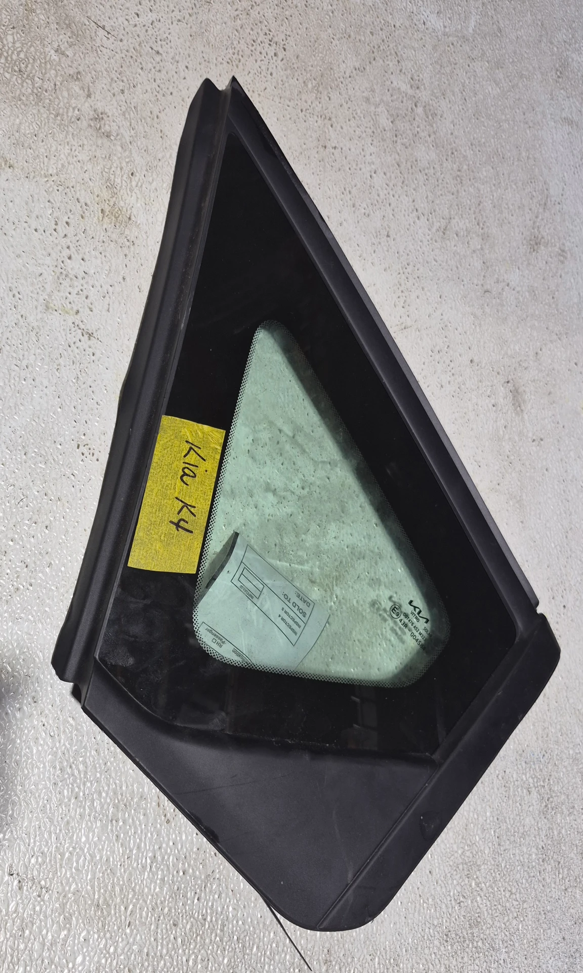 Lh Quarter Glass · 1