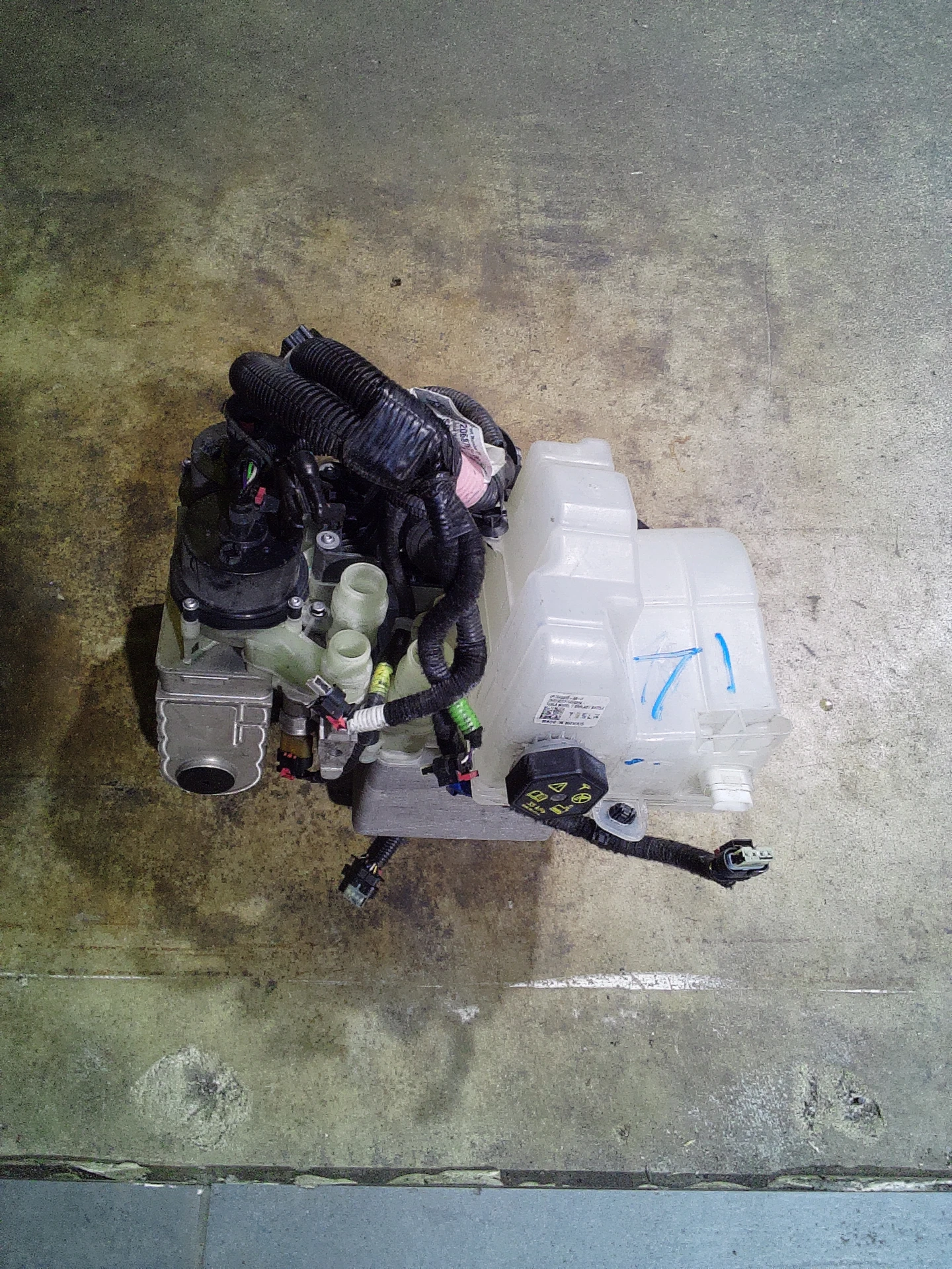 Supermanifold Assembly · 1
