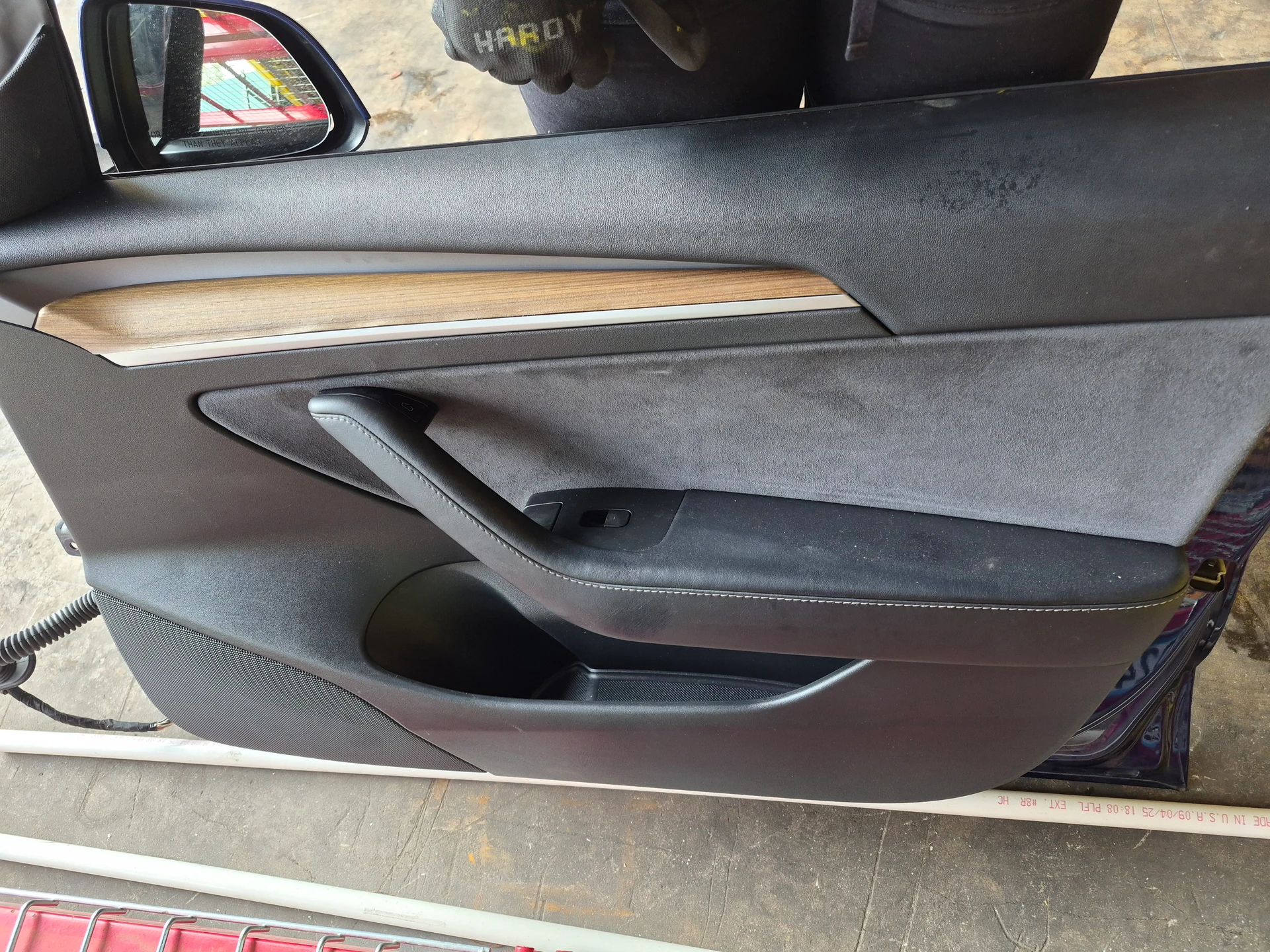 Rh Front Door Assy · 2
