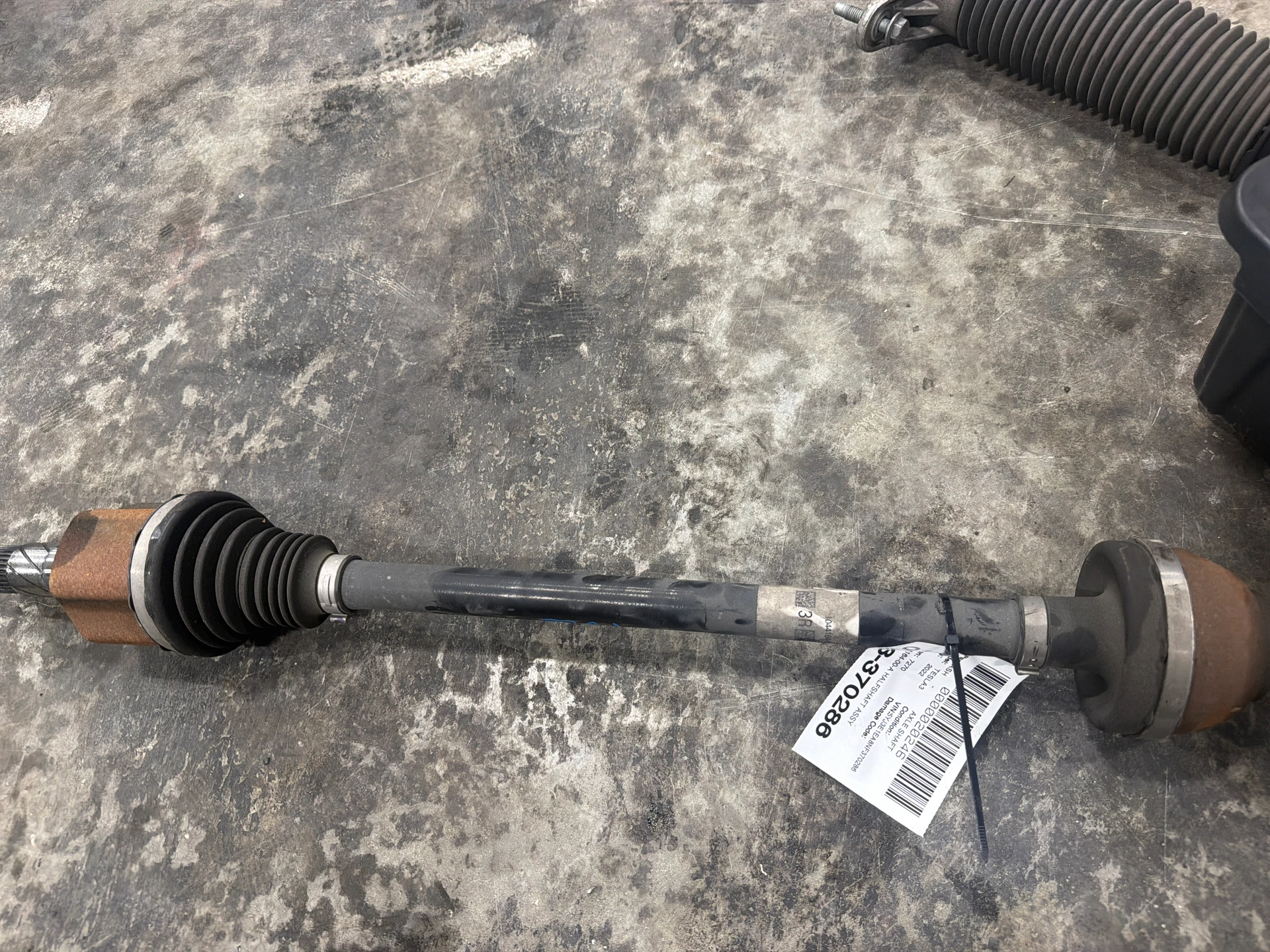 Lh Halfshaft Assy Rear · 1