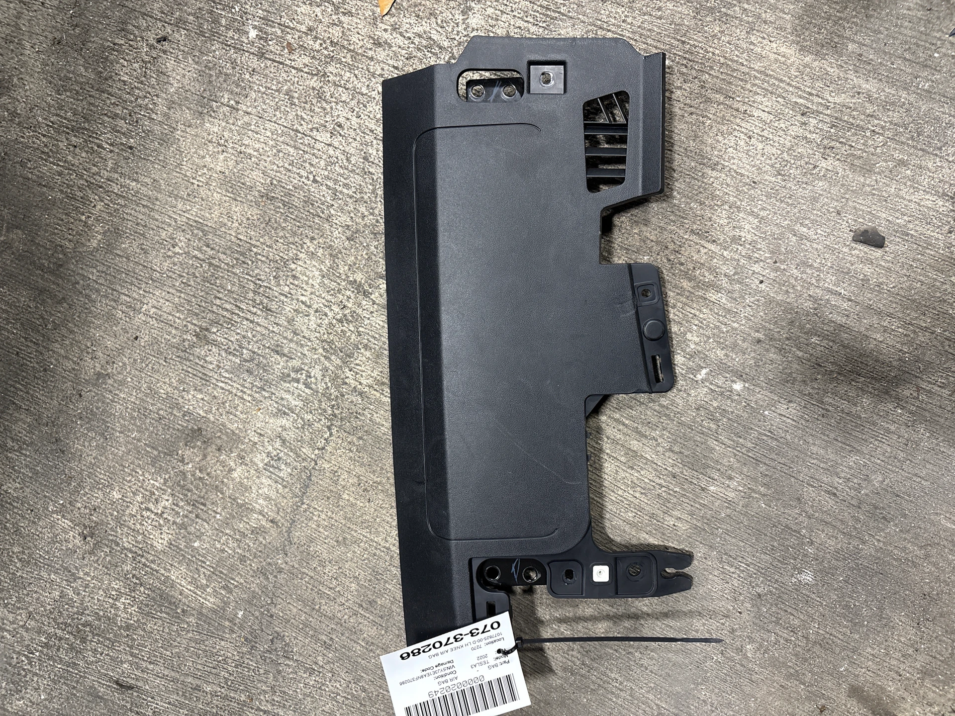 Lh Knee Air Bag · 1