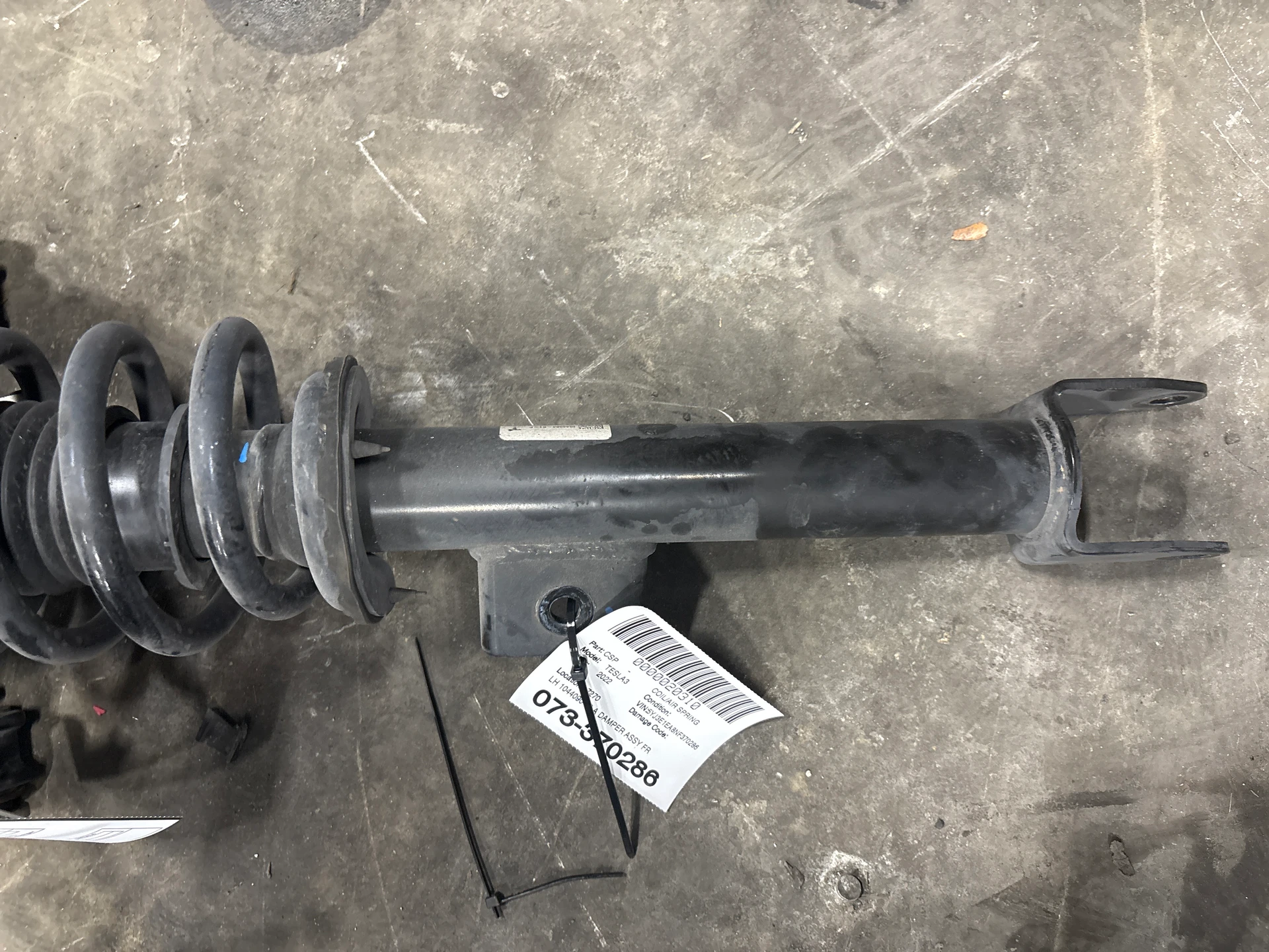 Lh Damper Assy Front Rear Wheel Drive · 1