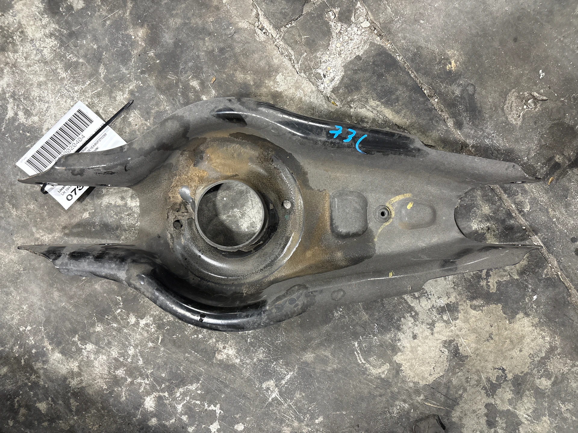 Lh Rear Lower Aft Link Assy · 1