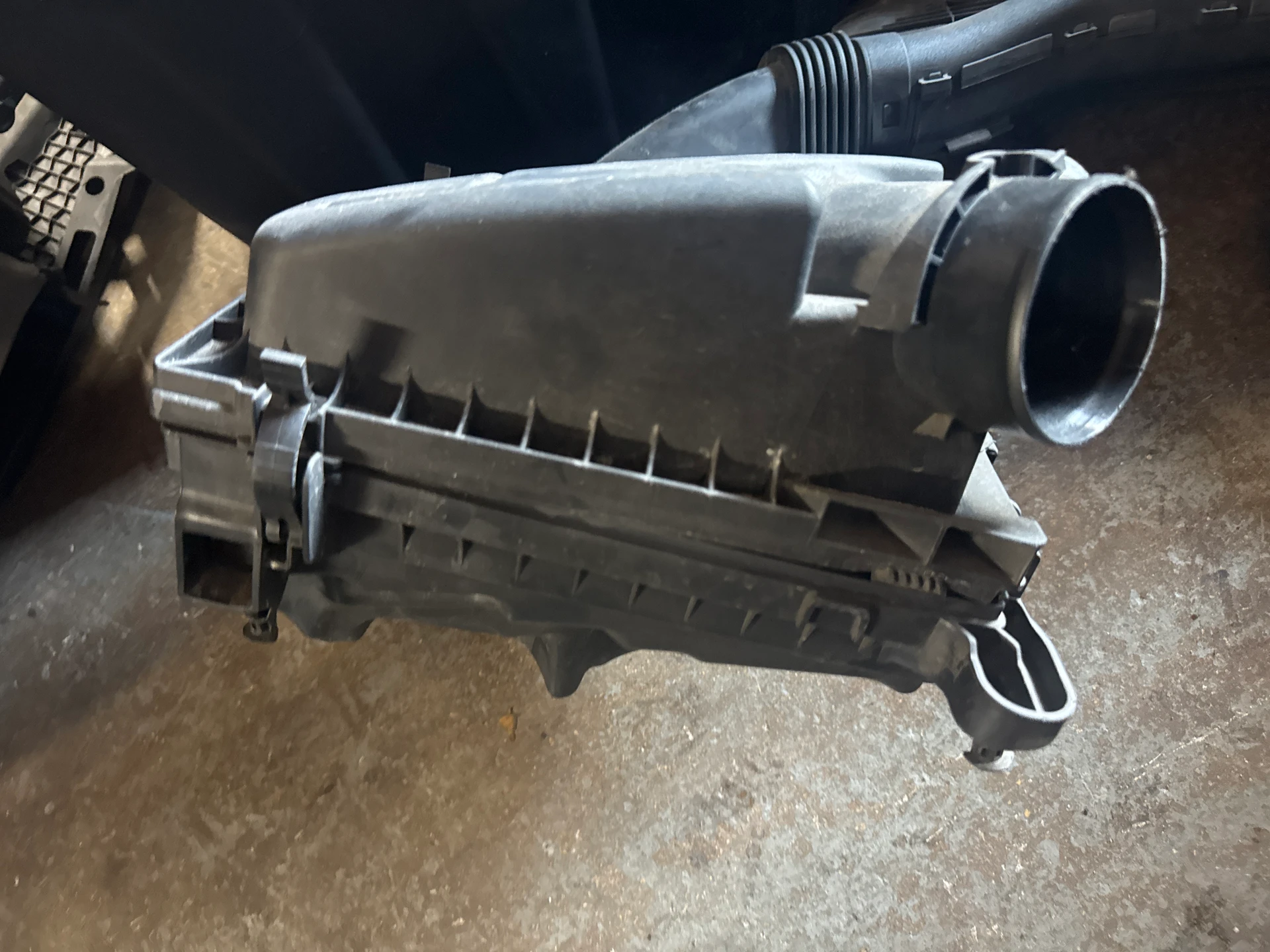 Air Cleaner Assy · 1