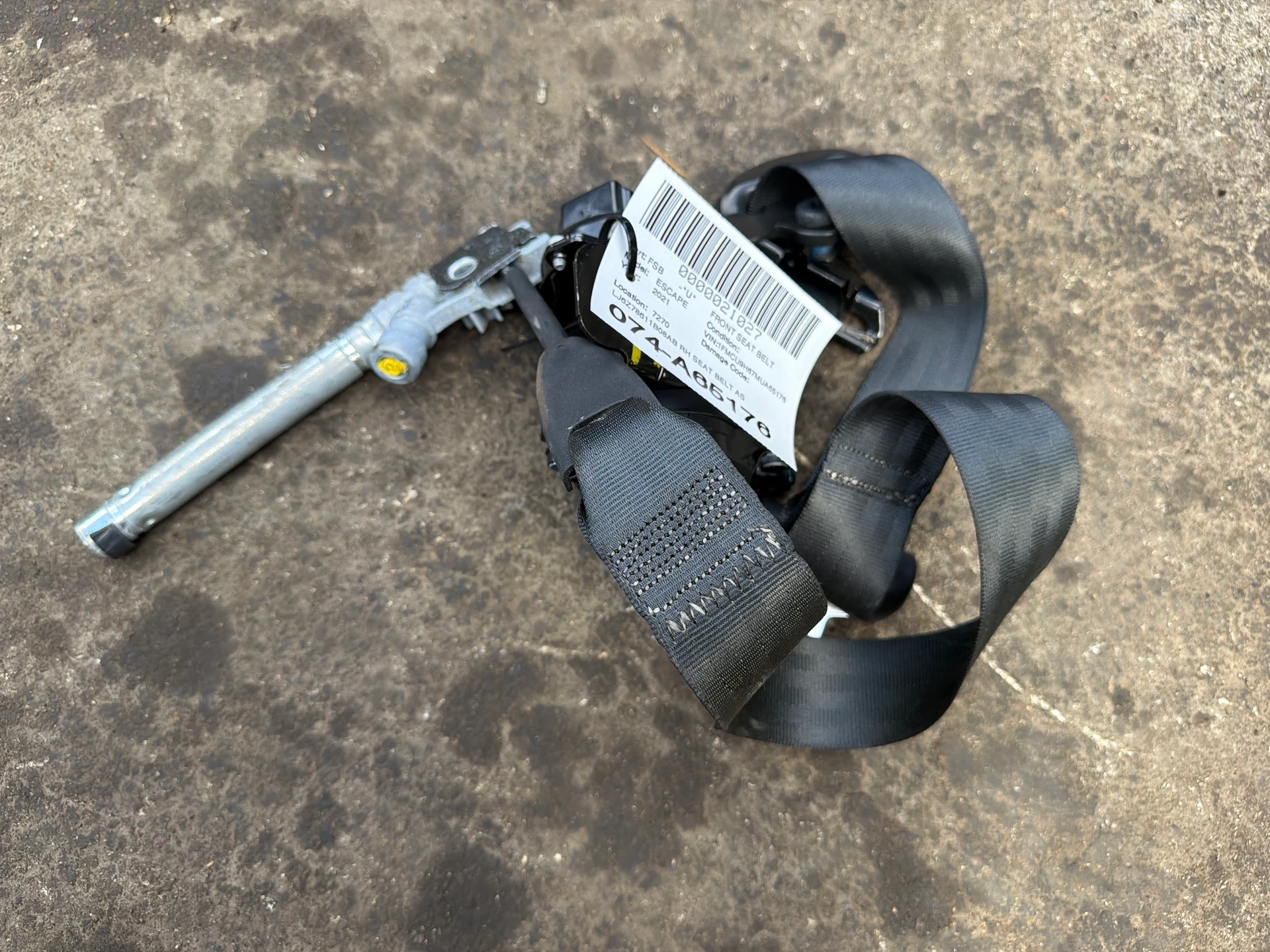 Rh Seat Belt Assy · 1