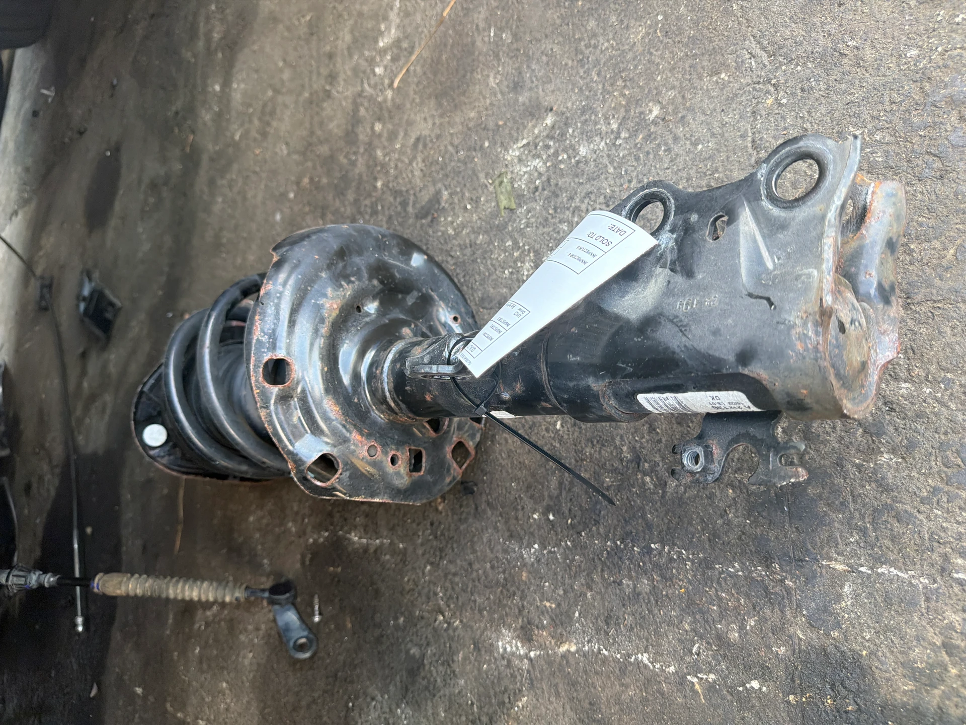 Lh Strut Awd · 1