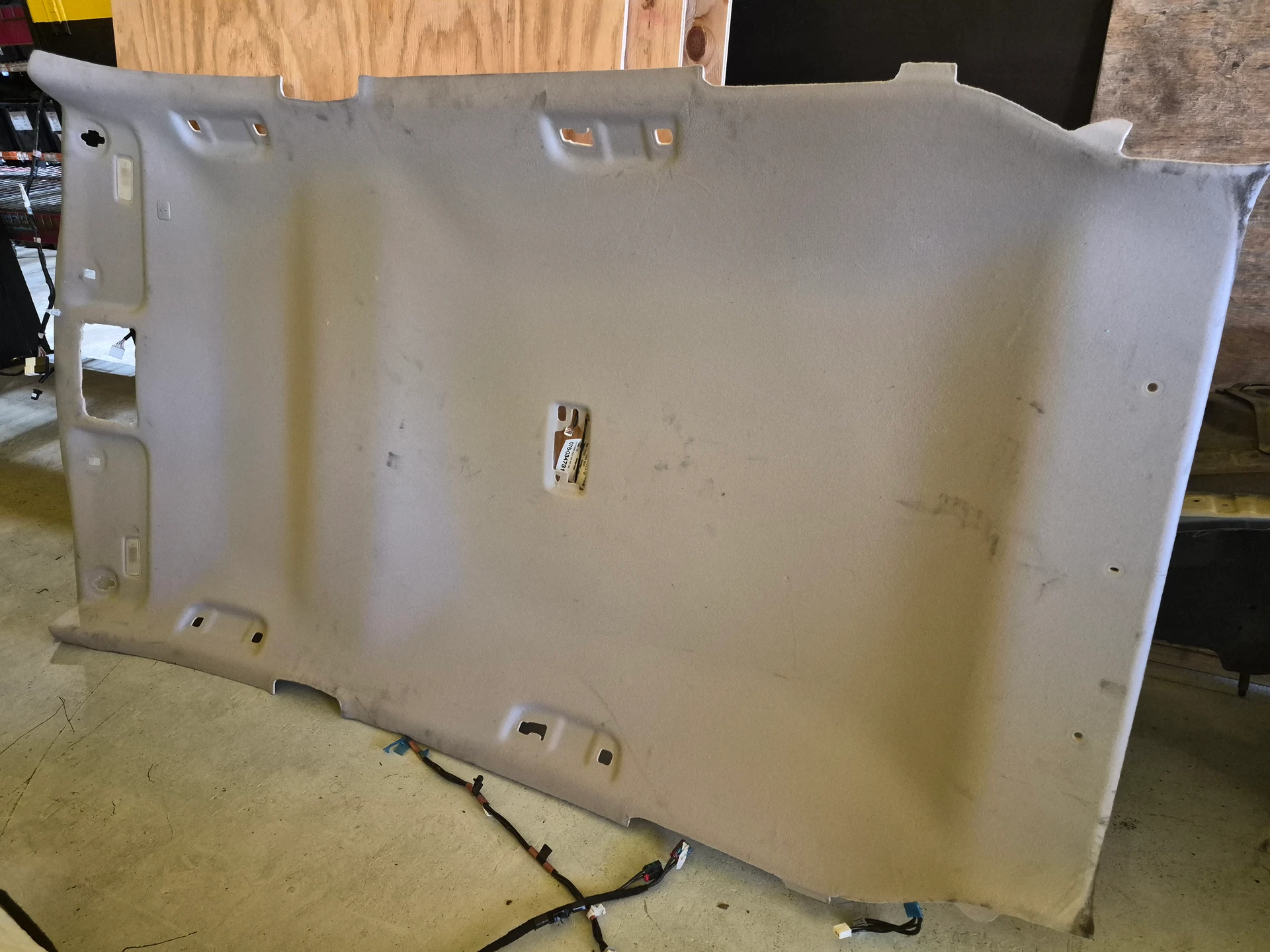 Headliner w/o Vanity Lamp Gray · 2
