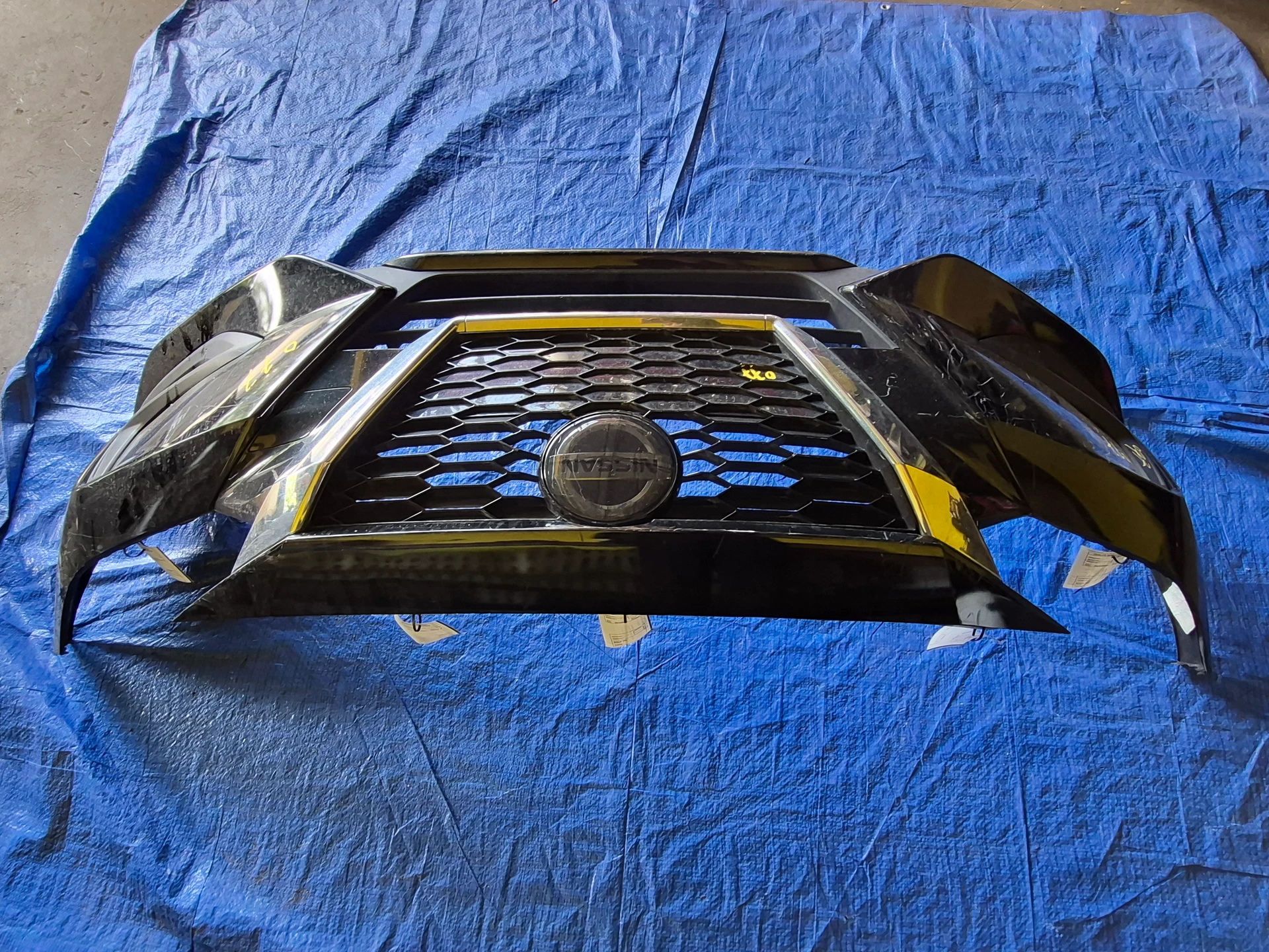 Rt Finish Molding w/o Fog Lamps · 1