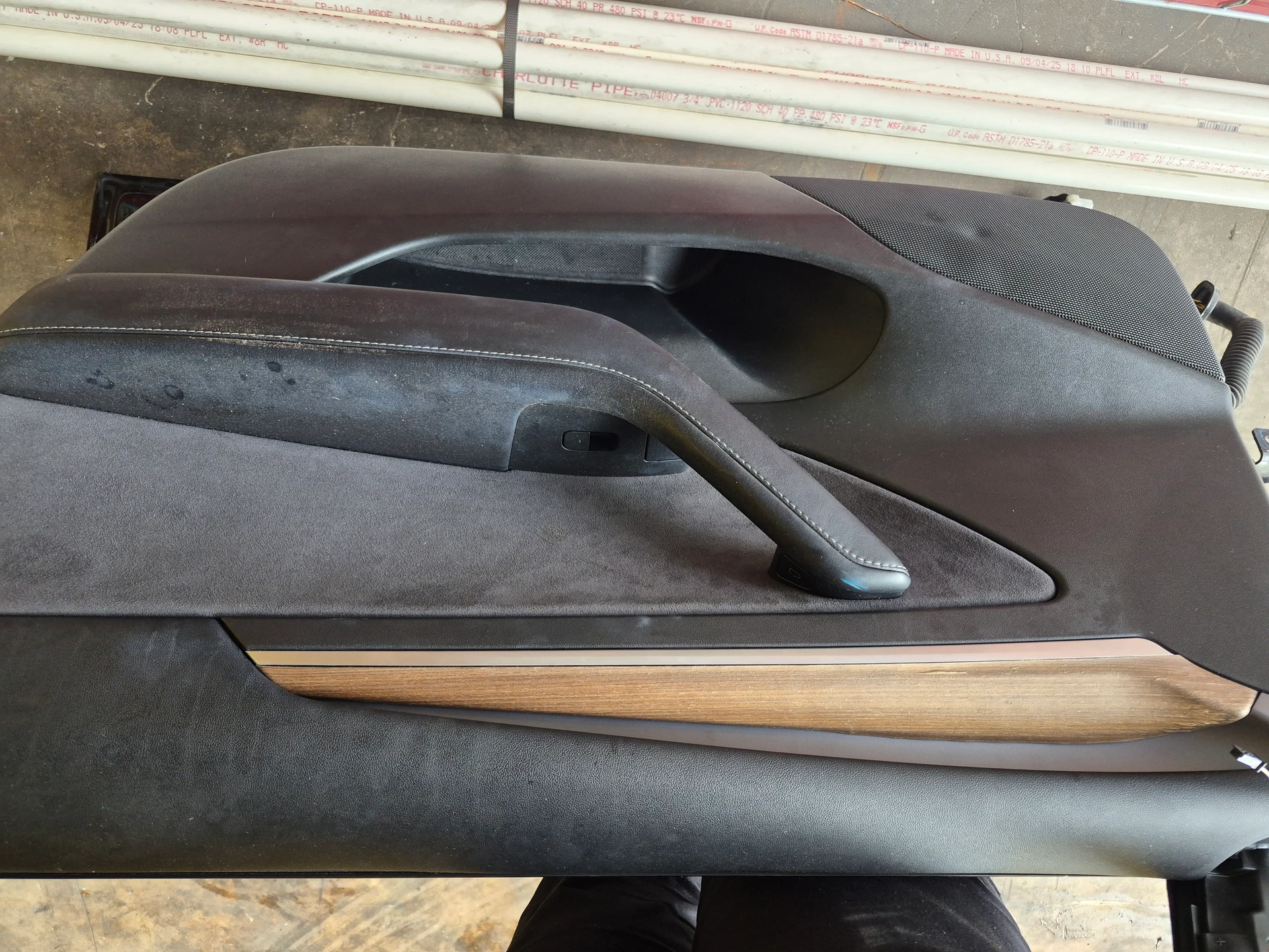 Rh Front Door Assy · 2