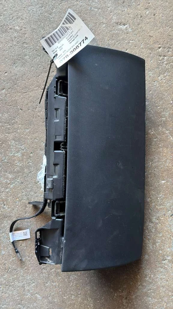 Glove Box Assy · 1
