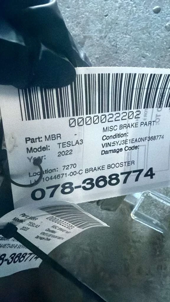 Lh Brake Booster and Master Cylinder Assembly - Left Hand Drive · 2