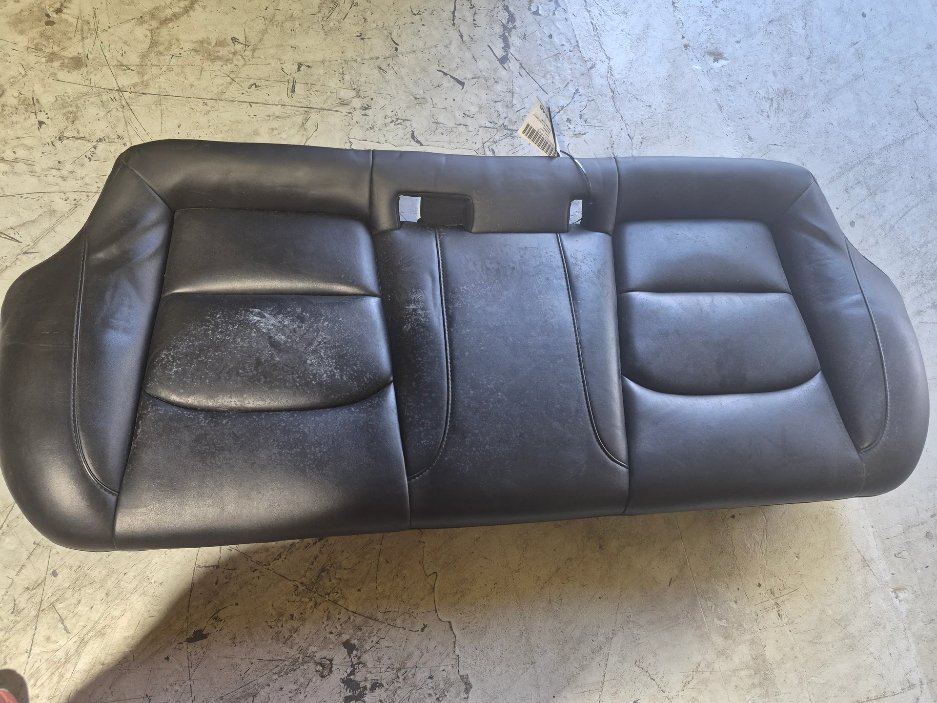 Back Seat Assy · 4