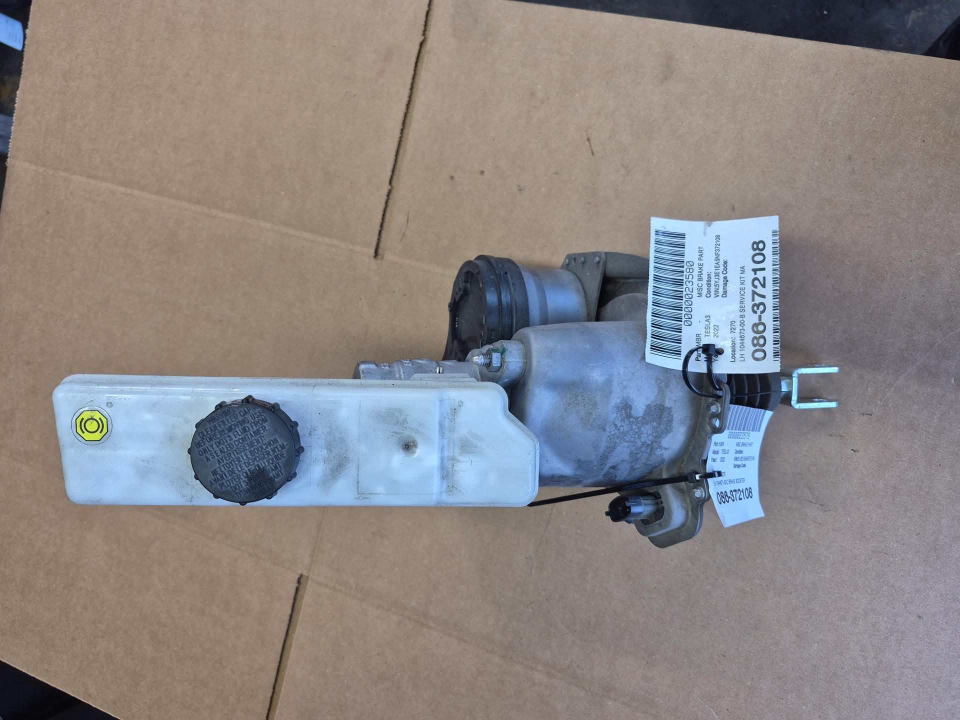 Lh Brake Booster and Master Cylinder Assembly - Left Hand Drive · 4