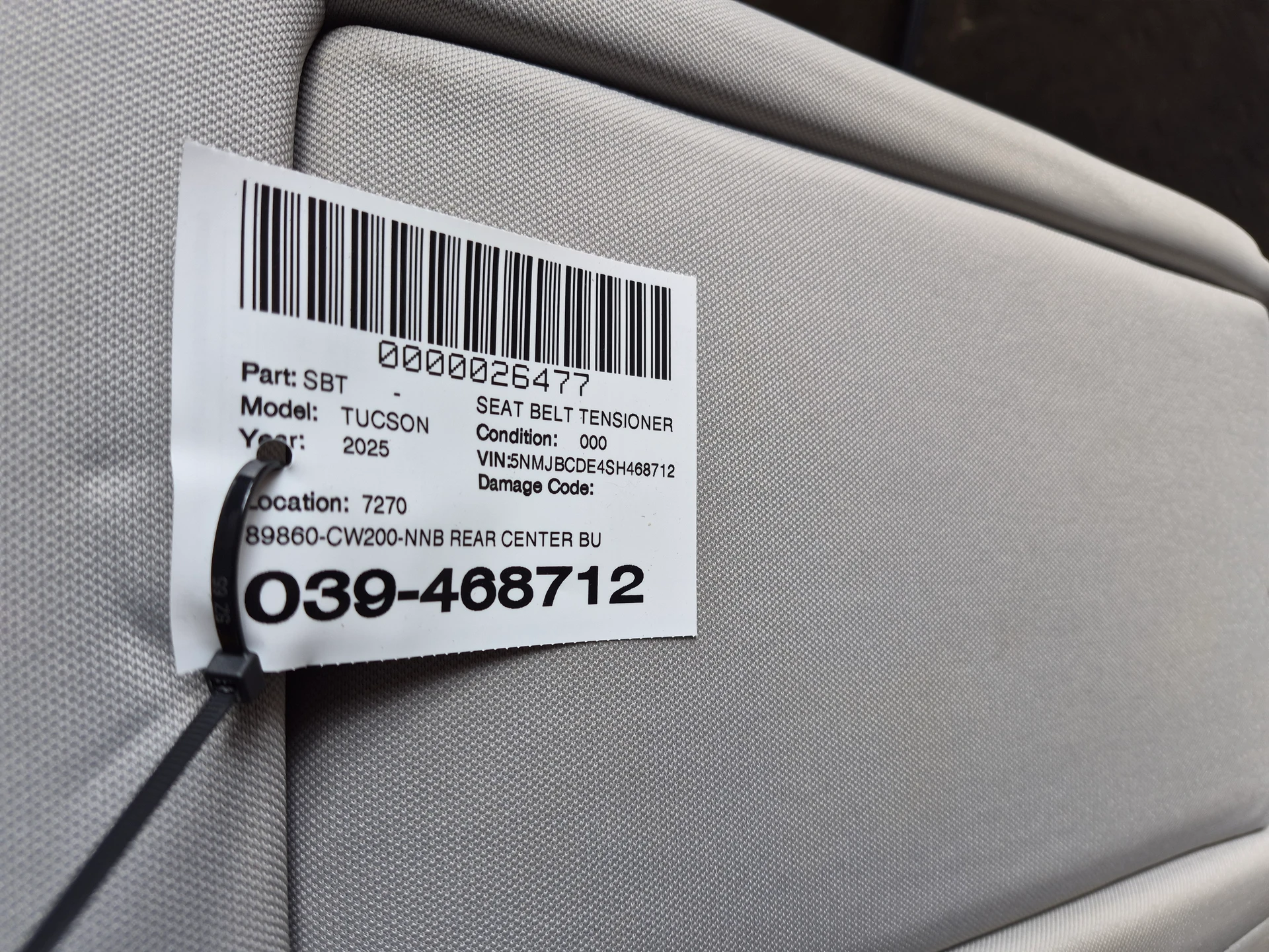 Rear Center Buckle · 2